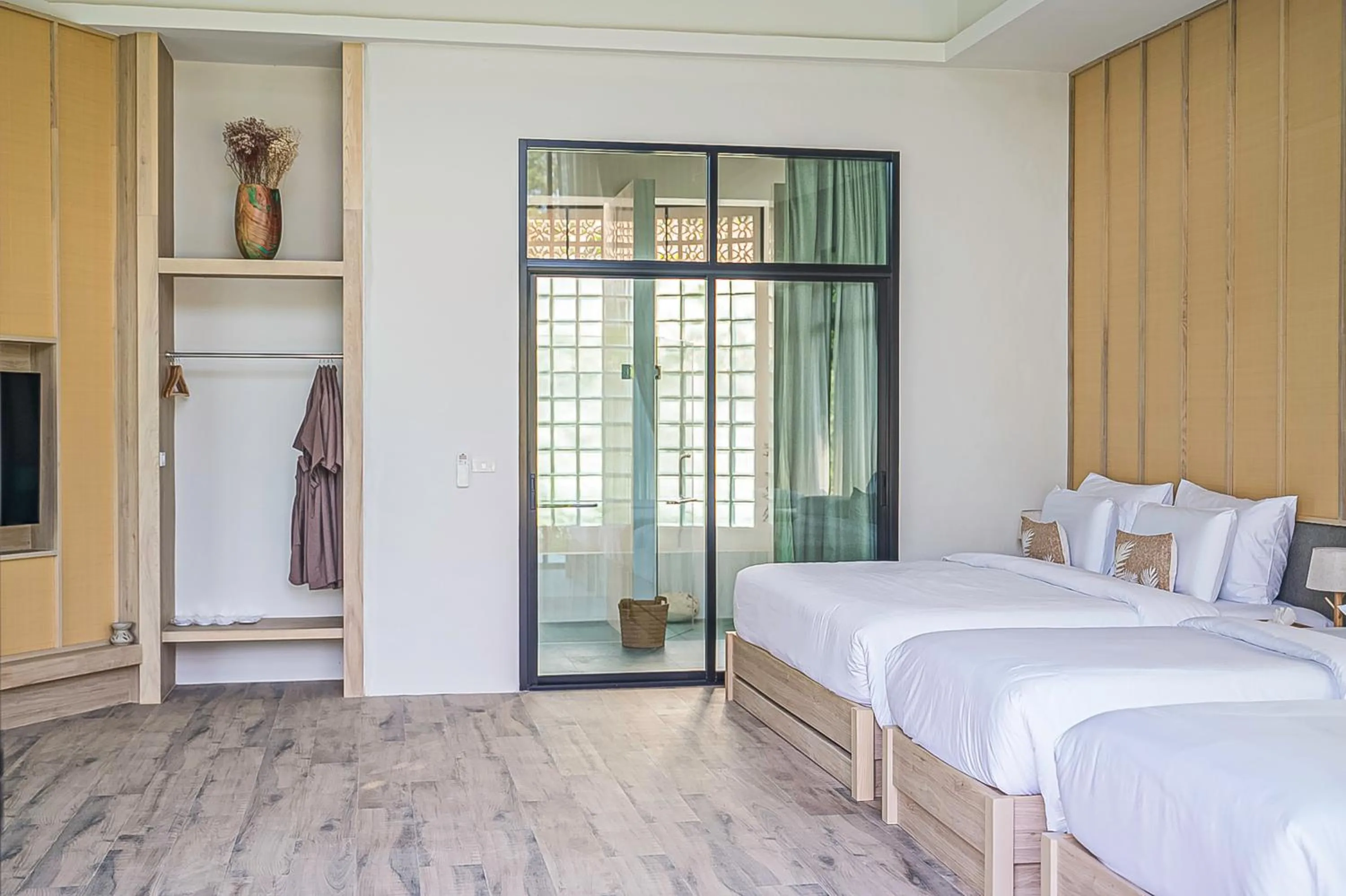 Bedroom, Bed in Villa De Leaf River Kaeng Krachan