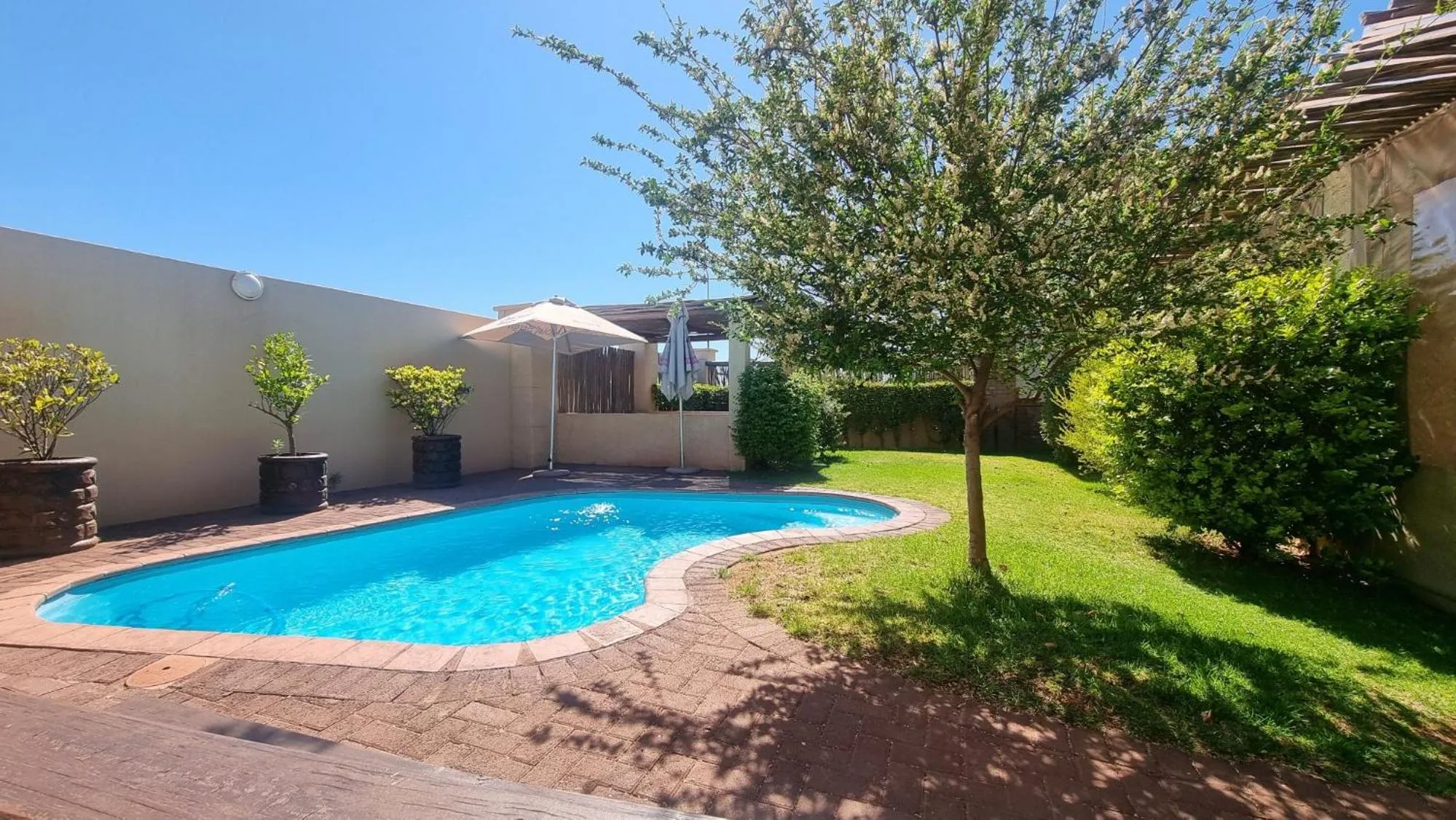 Pool view in Kathu Inn