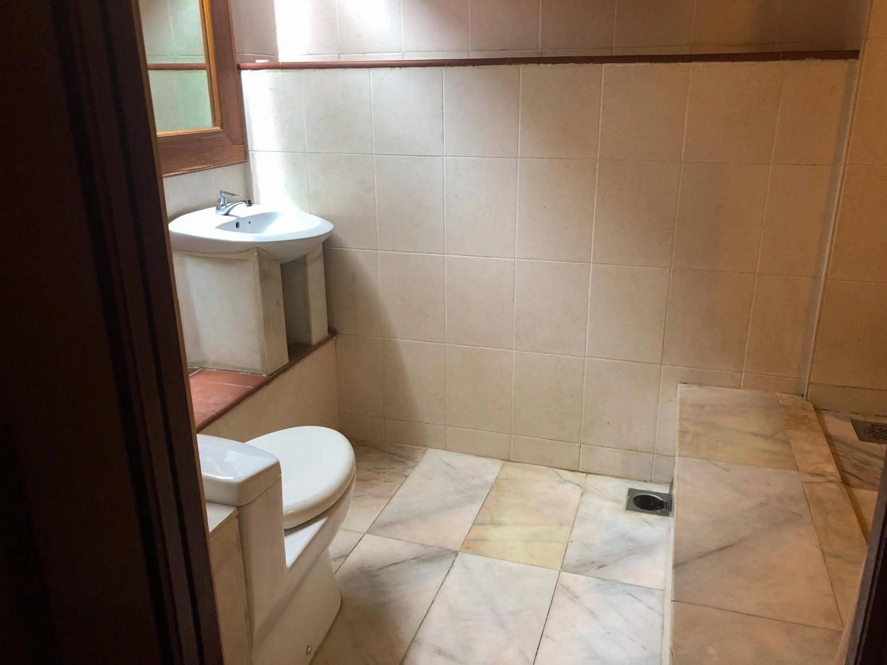 Bathroom in Hotel O I.villa Inn