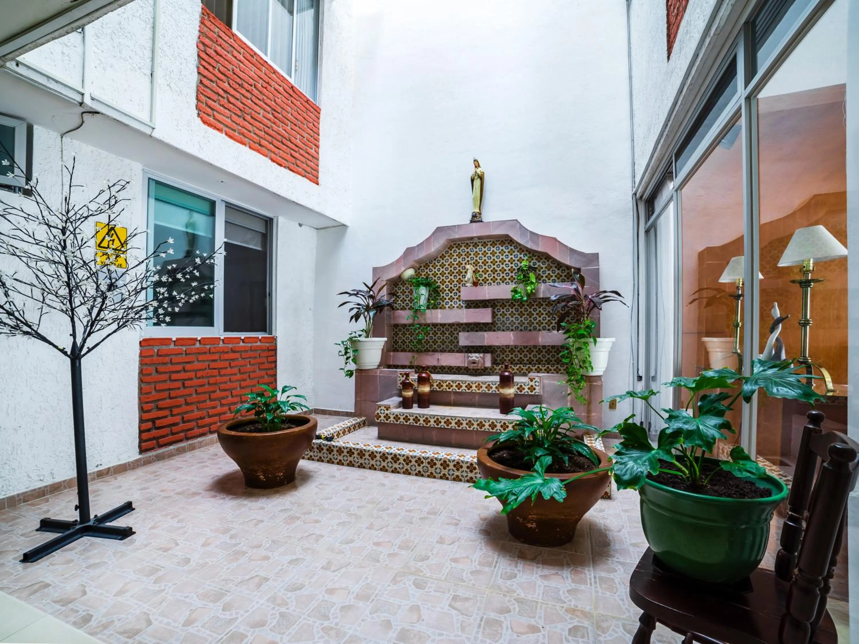 Area and facilities in Hotel HC