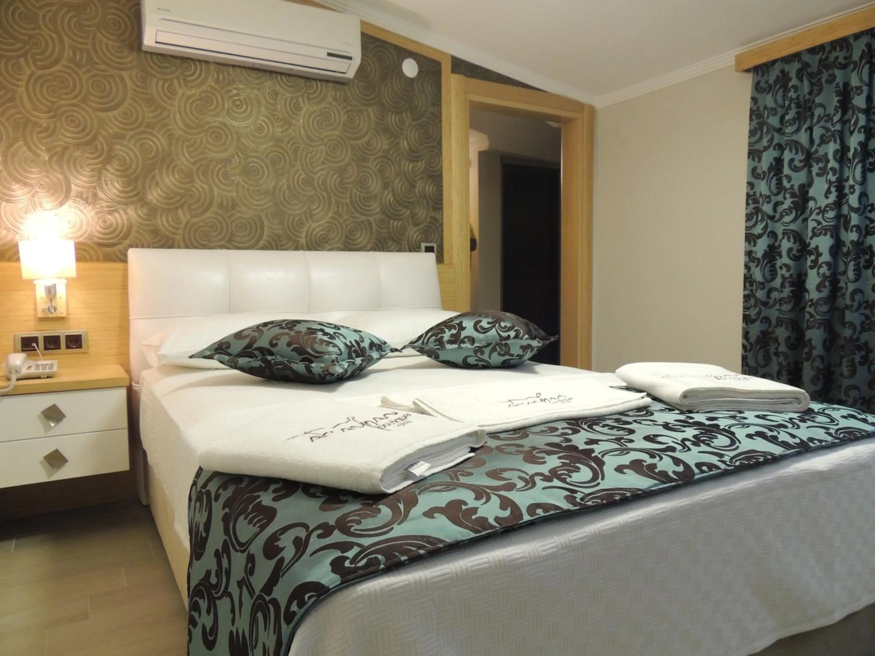 Bedroom, Bed in Akcayhan Hotel