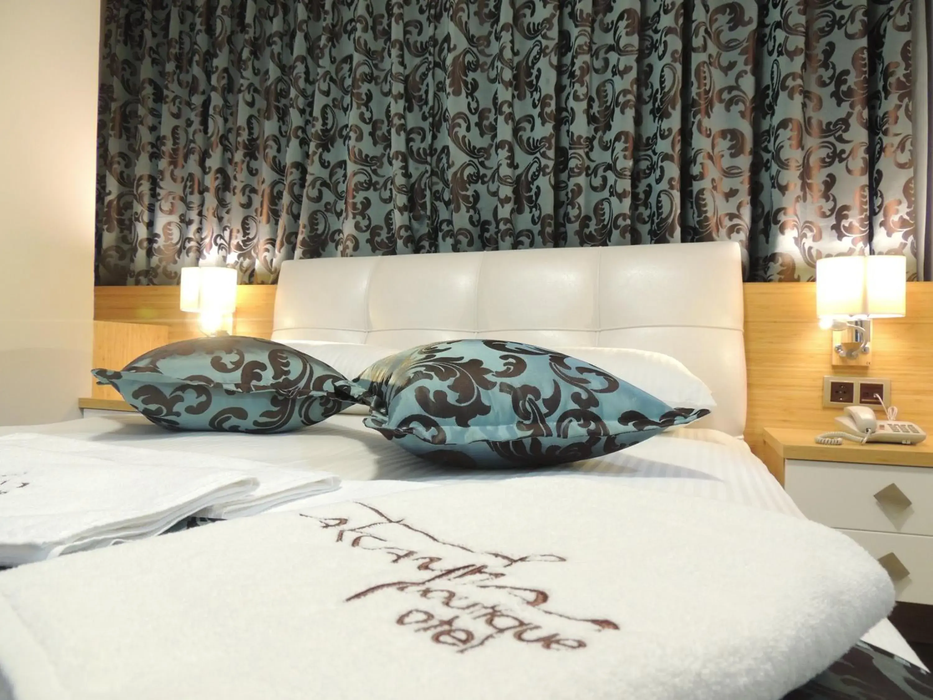 Double Room in Akcayhan Hotel Double Room in Akcayhan Hotel