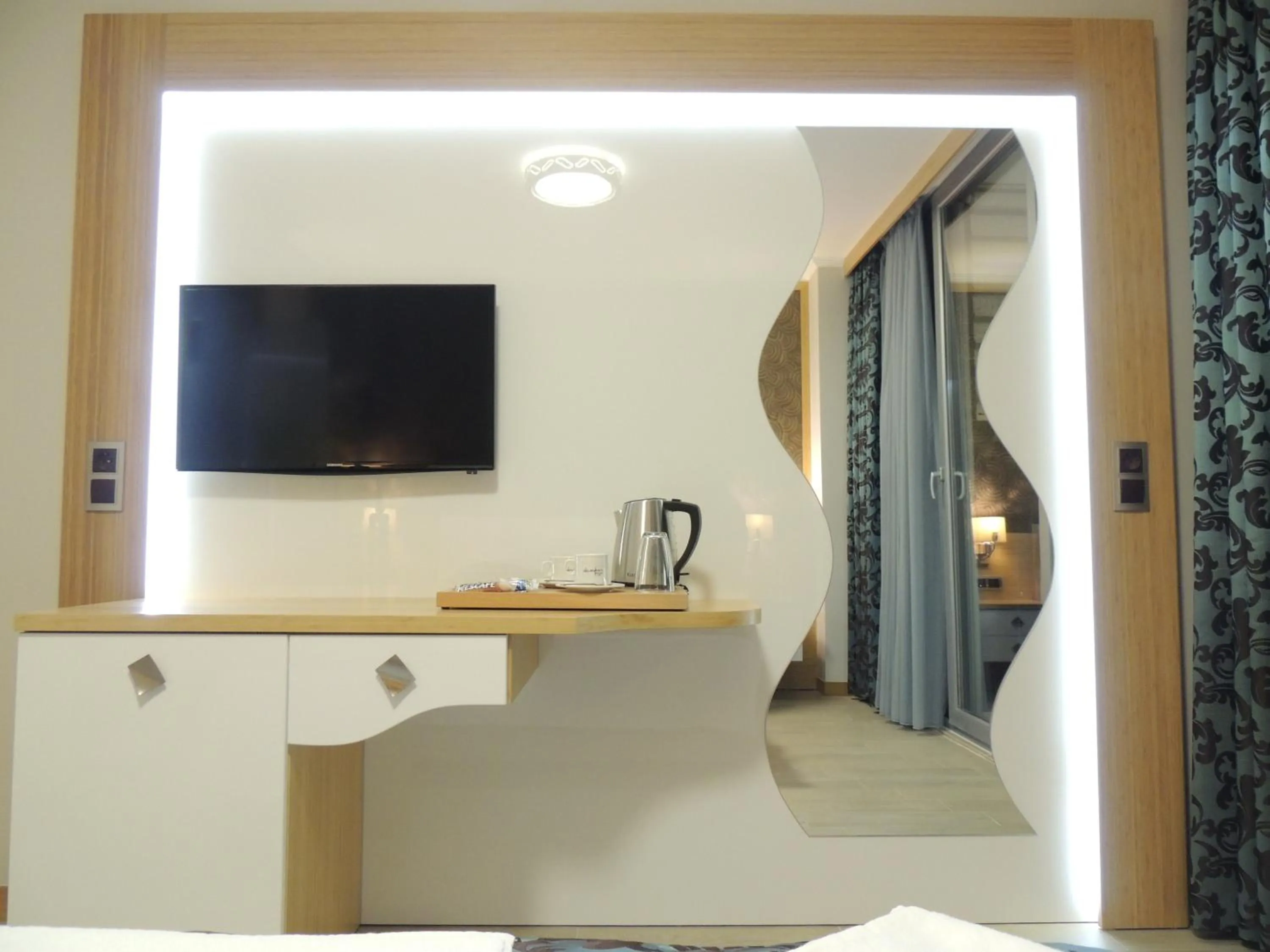 TV and multimedia in Akcayhan Hotel