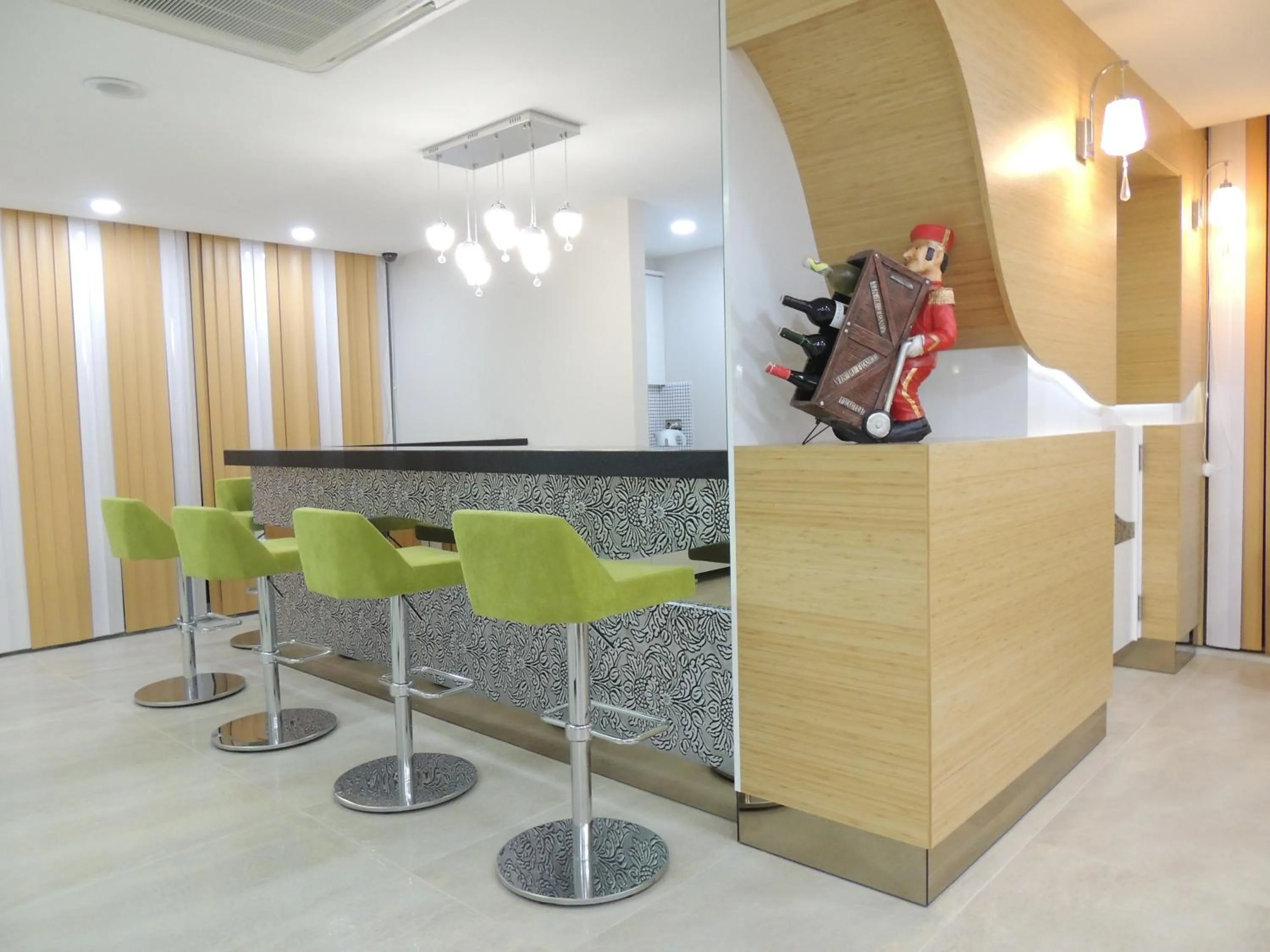 Lounge or bar in Akcayhan Hotel