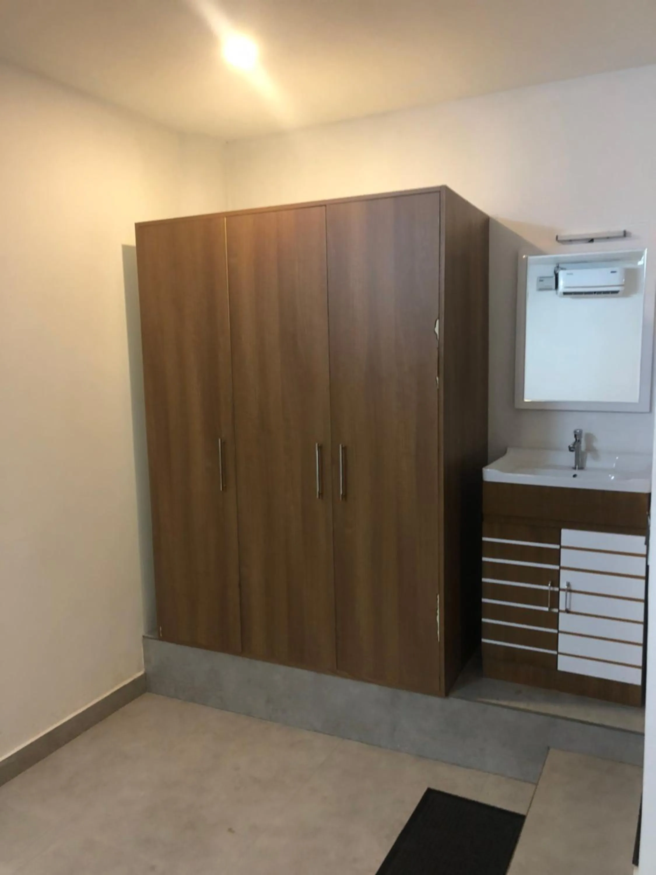 wardrobe in Chittinappilly Cottage