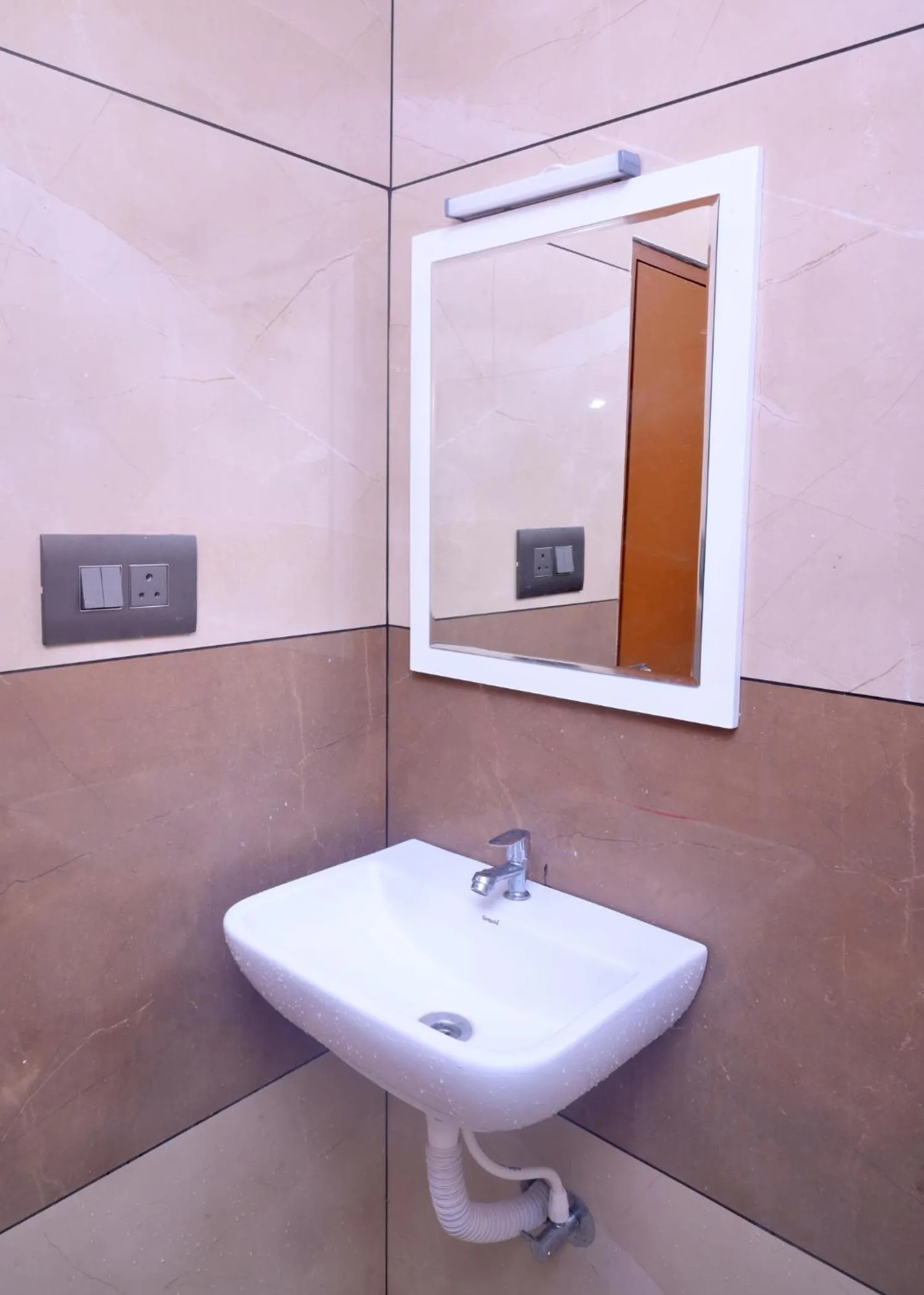 Toilet in Chittinappilly Cottage