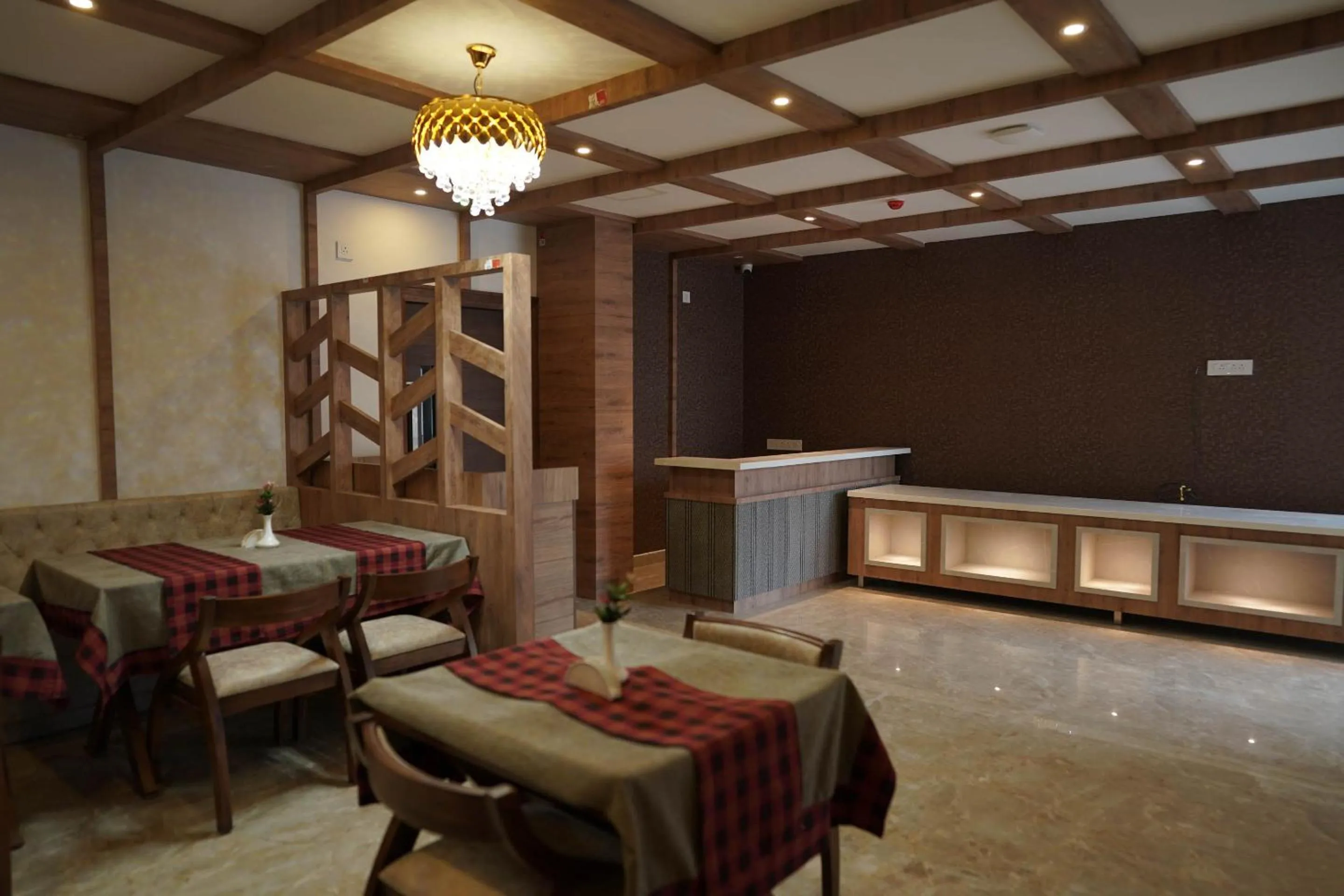 Restaurant/places to eat in HOTEL VKJ INN Aluva