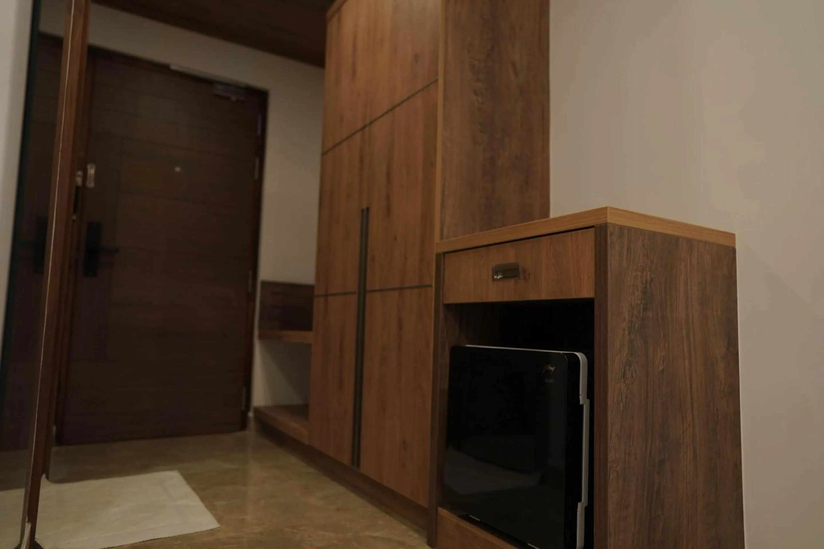 wardrobe in HOTEL VKJ INN Aluva