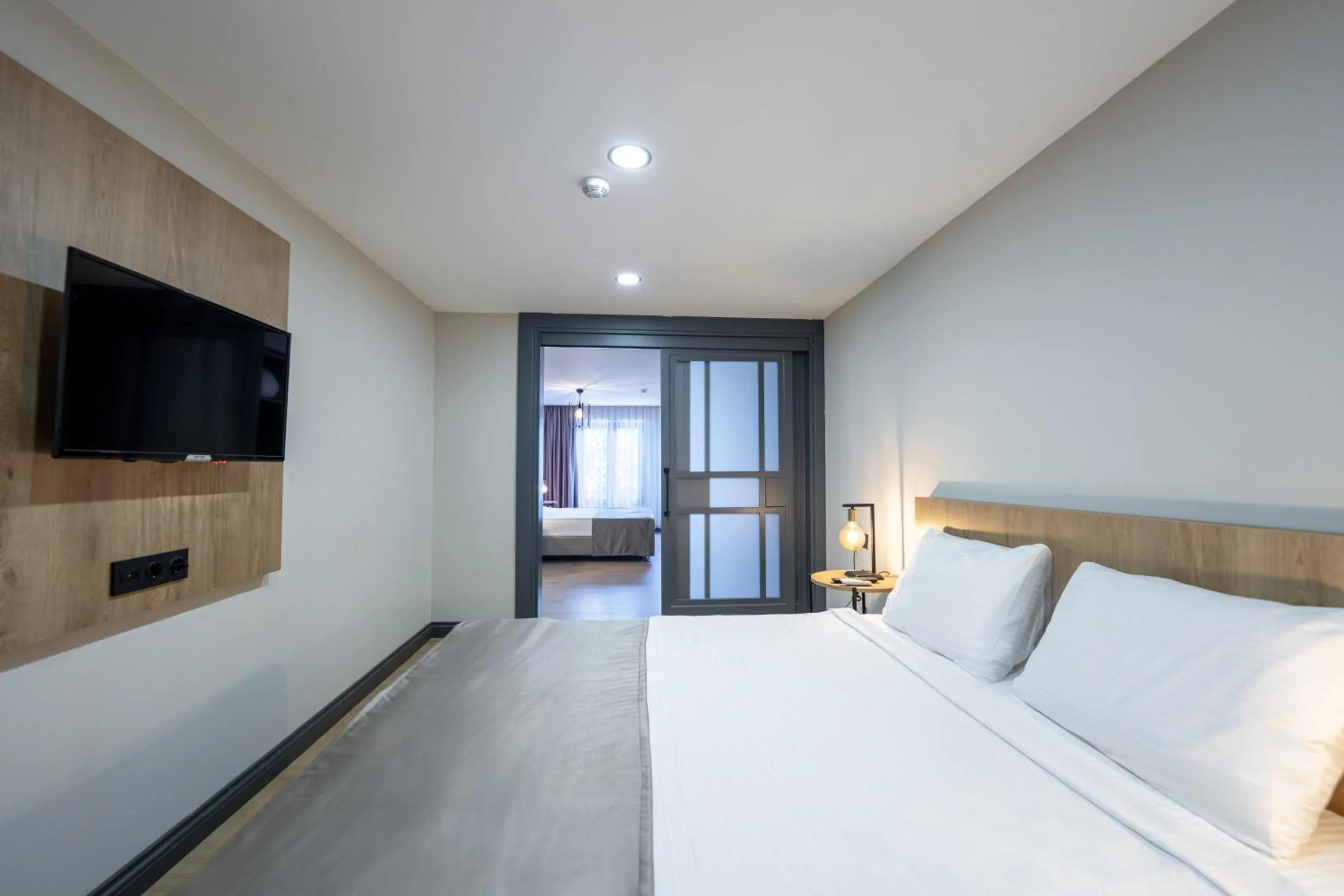 Bed in LELİKO SUITES