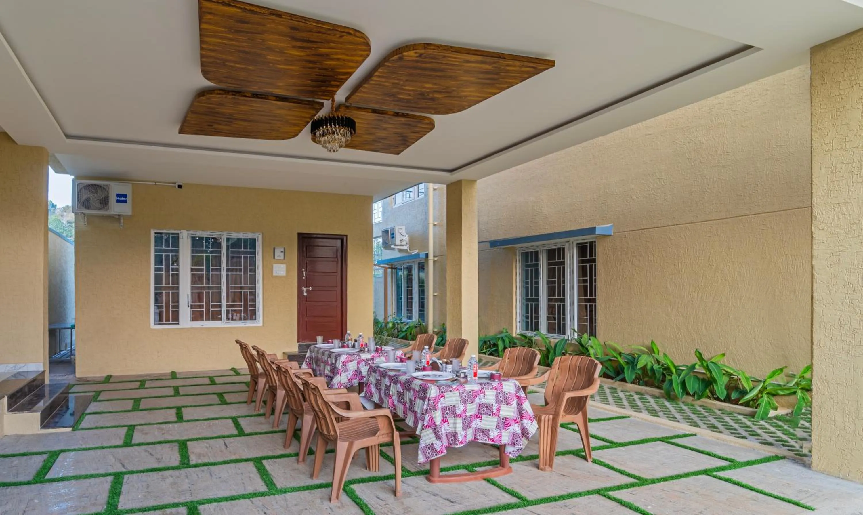 Dining area in Itsy Hotels Kurinji Stay Inn