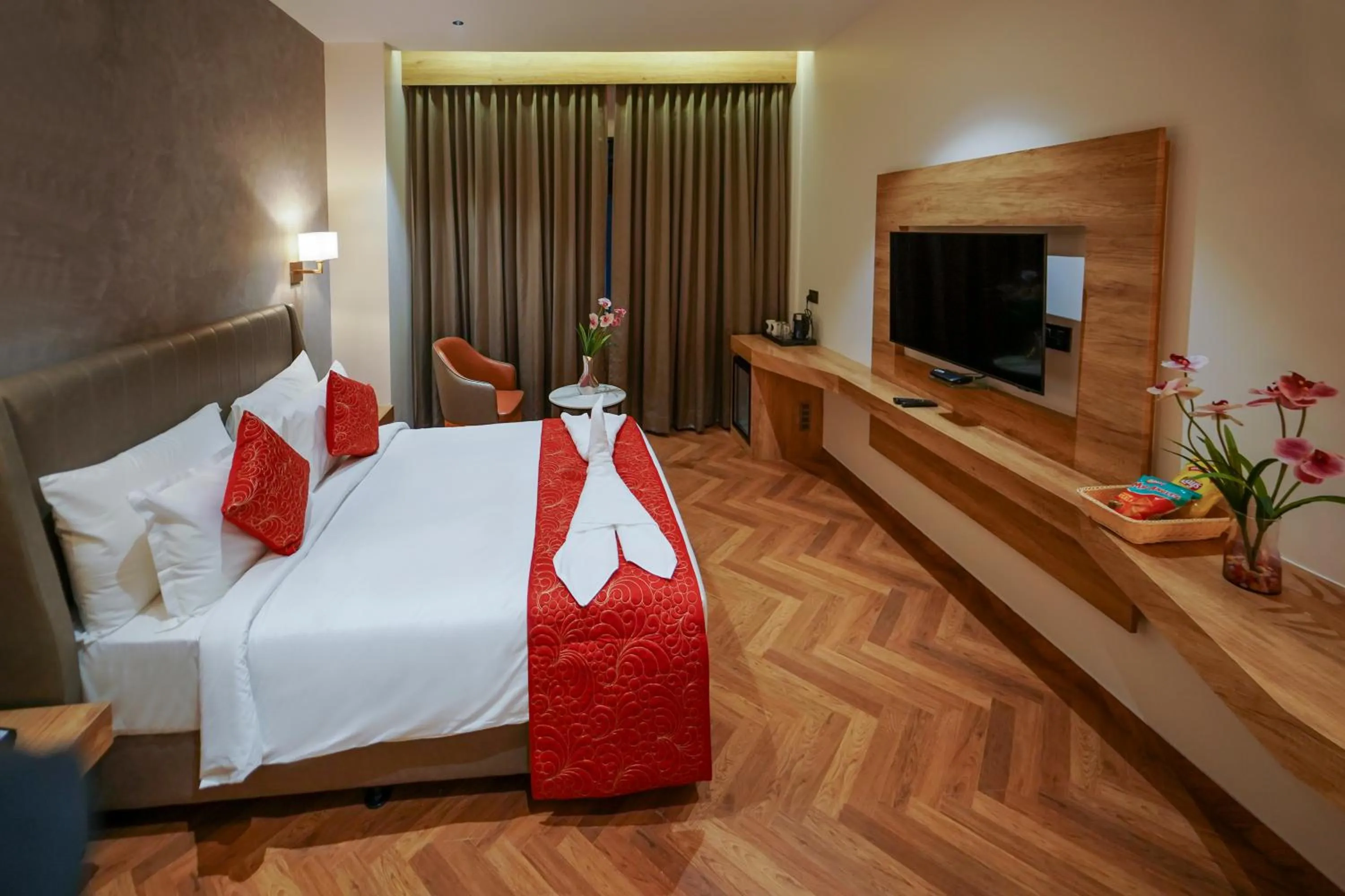 Bedroom, Bed in Hotel Park Inn Nellore - Near the Hospital & Highway