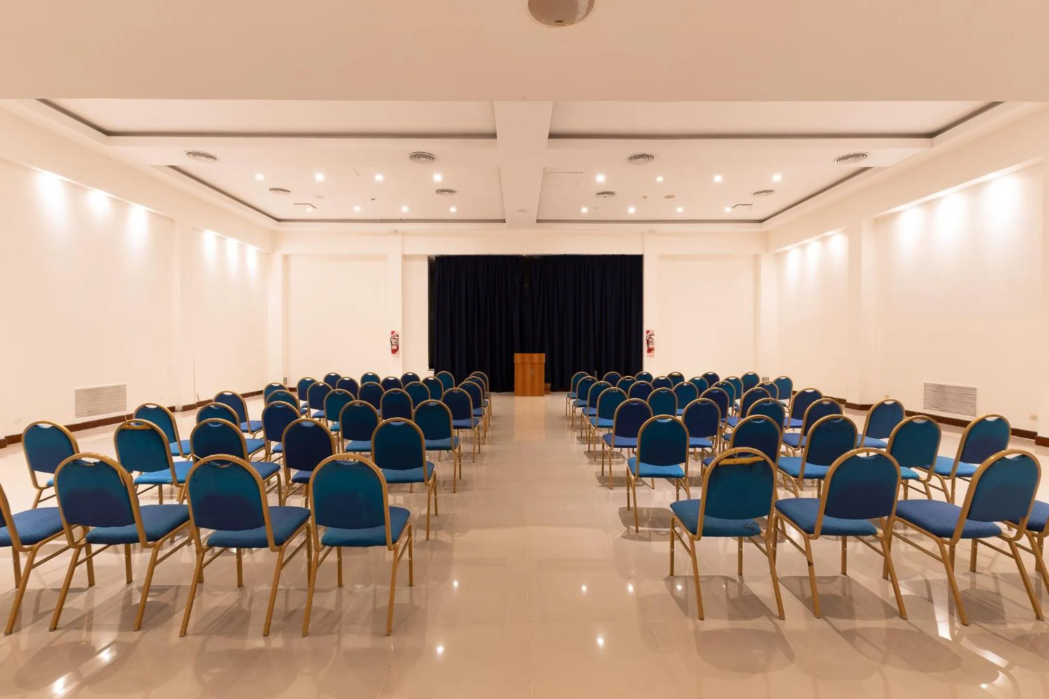 Lounge or bar in San Miguel Plaza Hotel All Inclusive