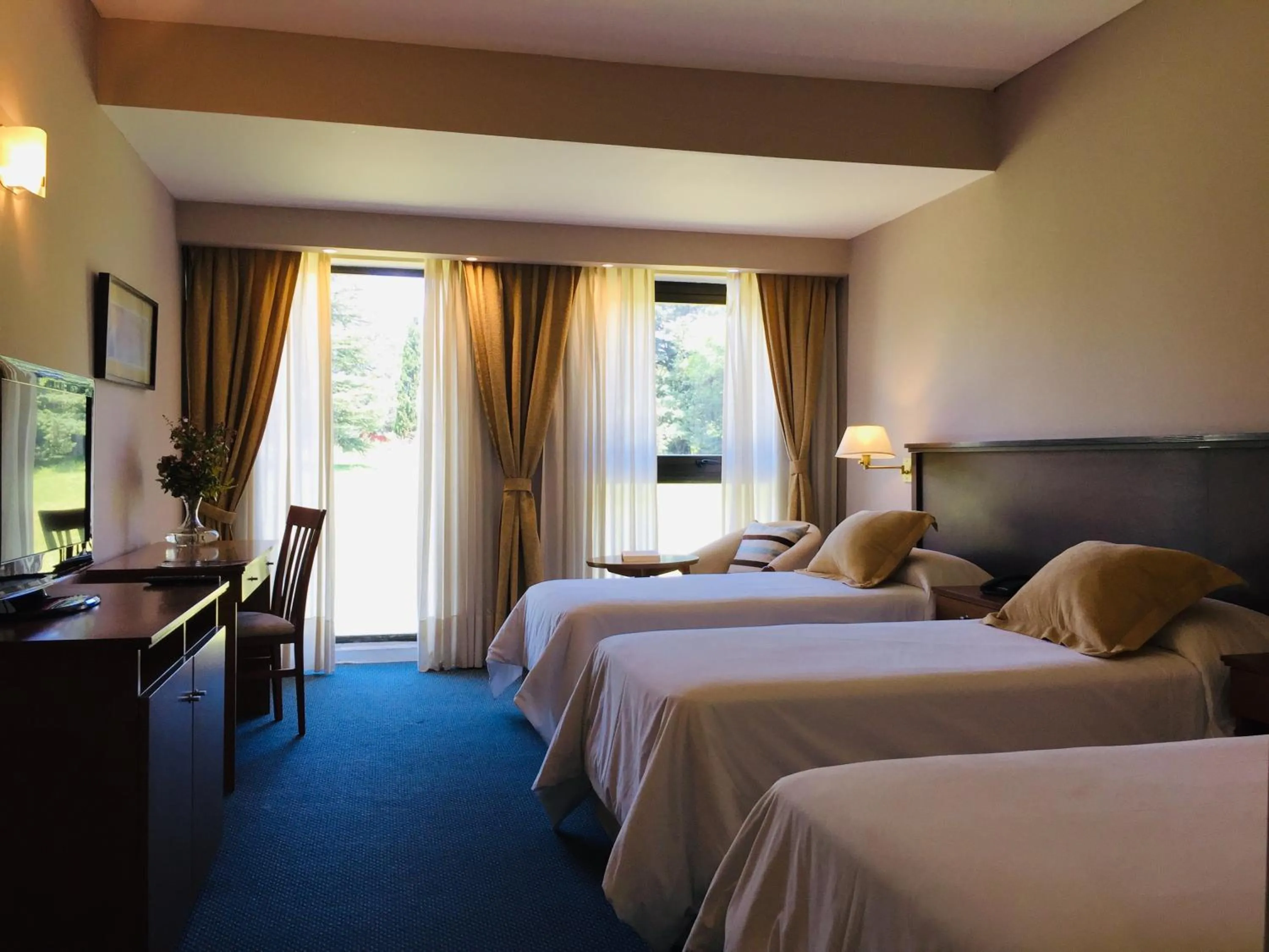 Photo of the whole room, Bed in San Miguel Plaza Hotel All Inclusive