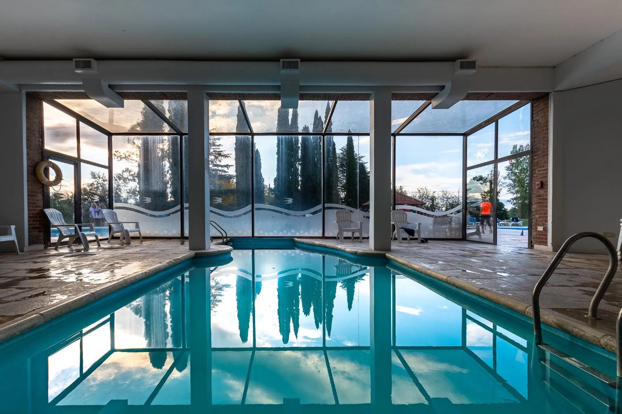 Swimming pool in San Miguel Plaza Hotel All Inclusive