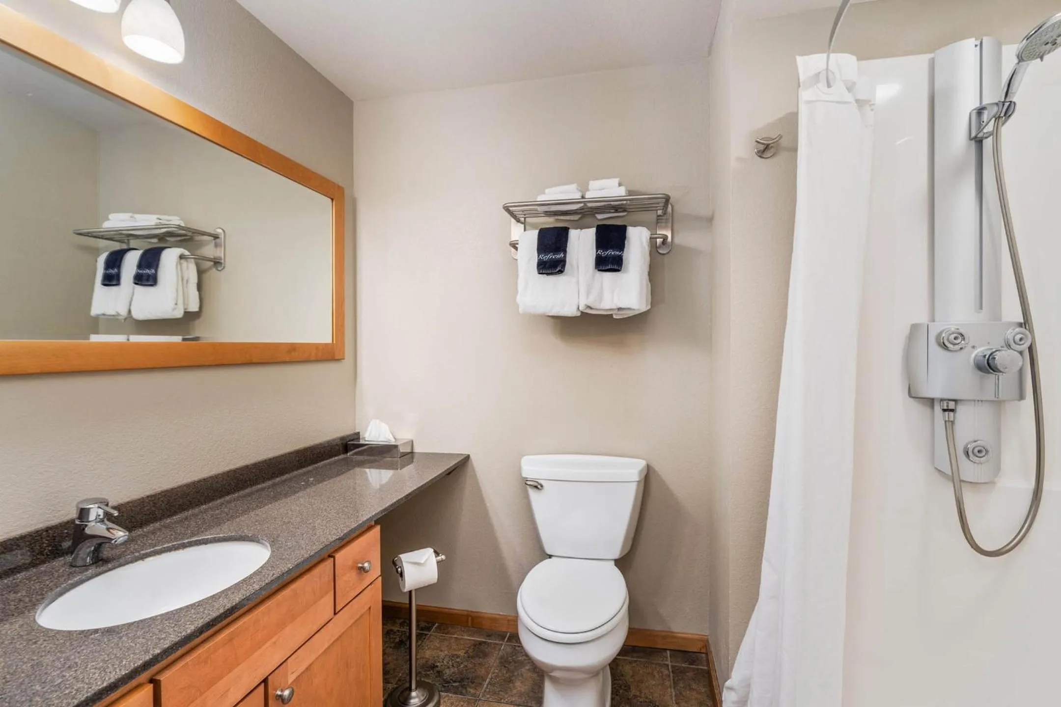 Bathroom in Beacon Pointe on Lake Superior