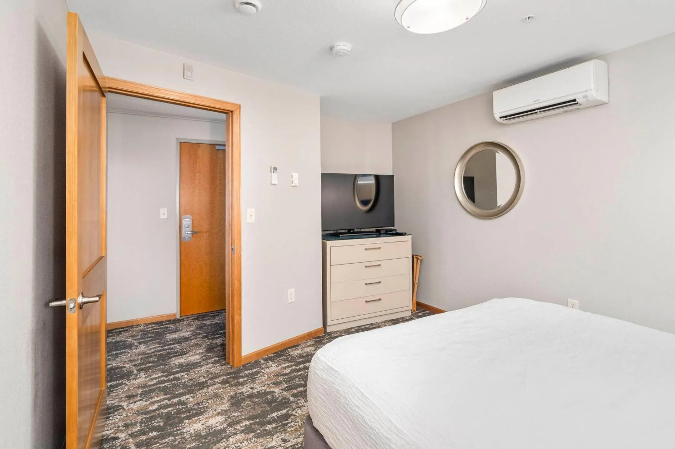 Bed in Beacon Pointe on Lake Superior