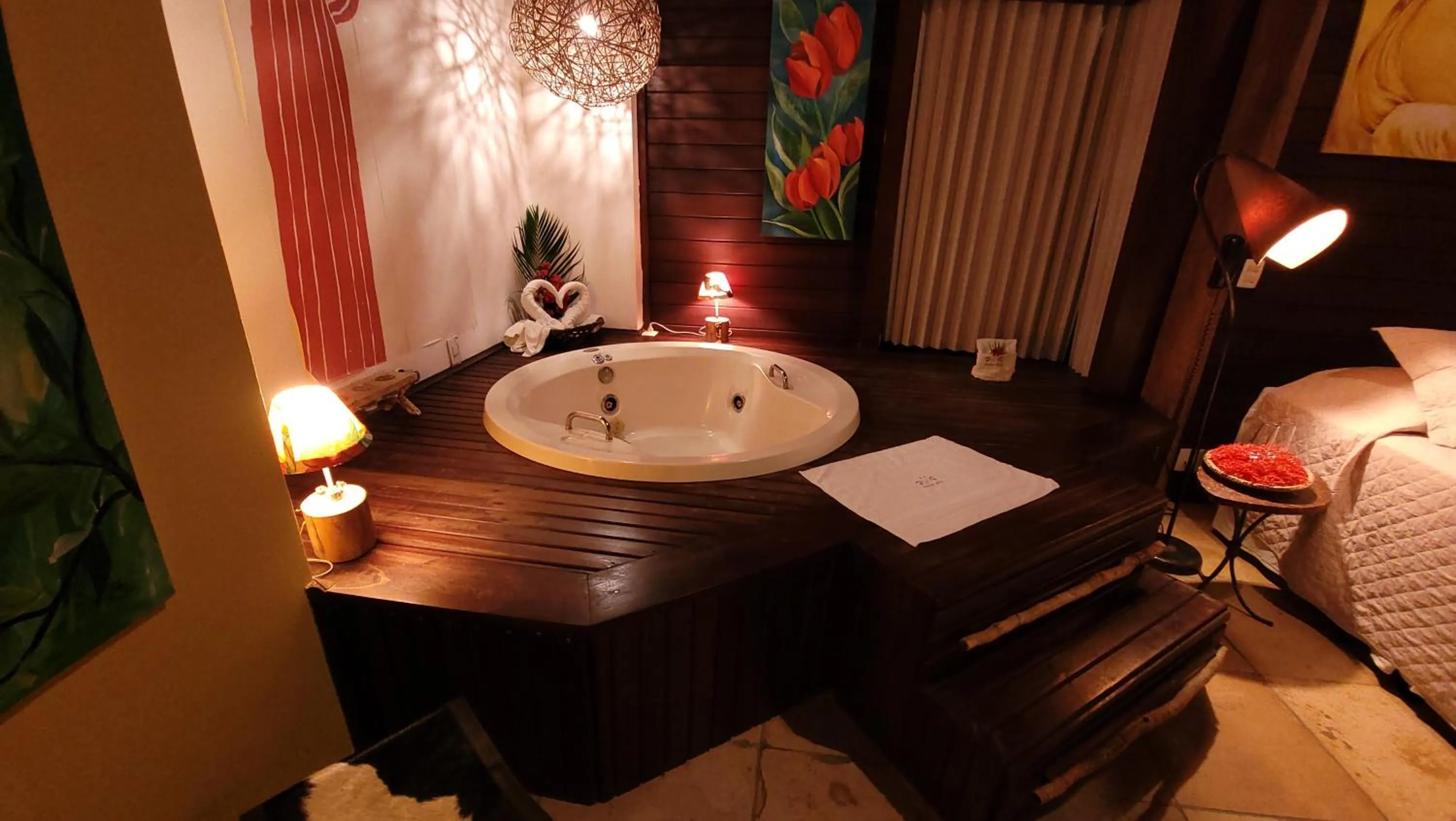 Bed in Siri Paraiso Hotel