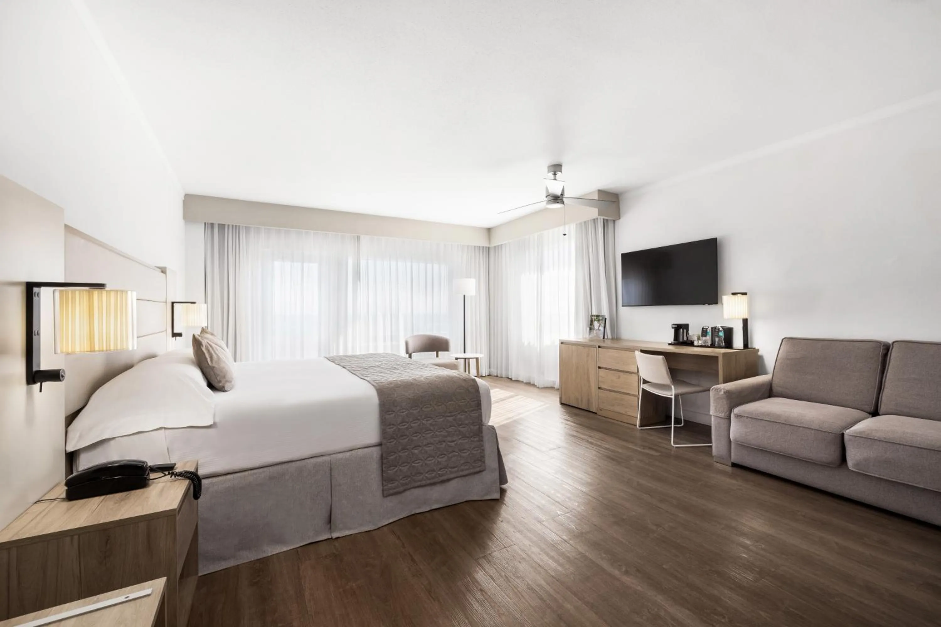 Bed in Riu Plaza Miami Beach