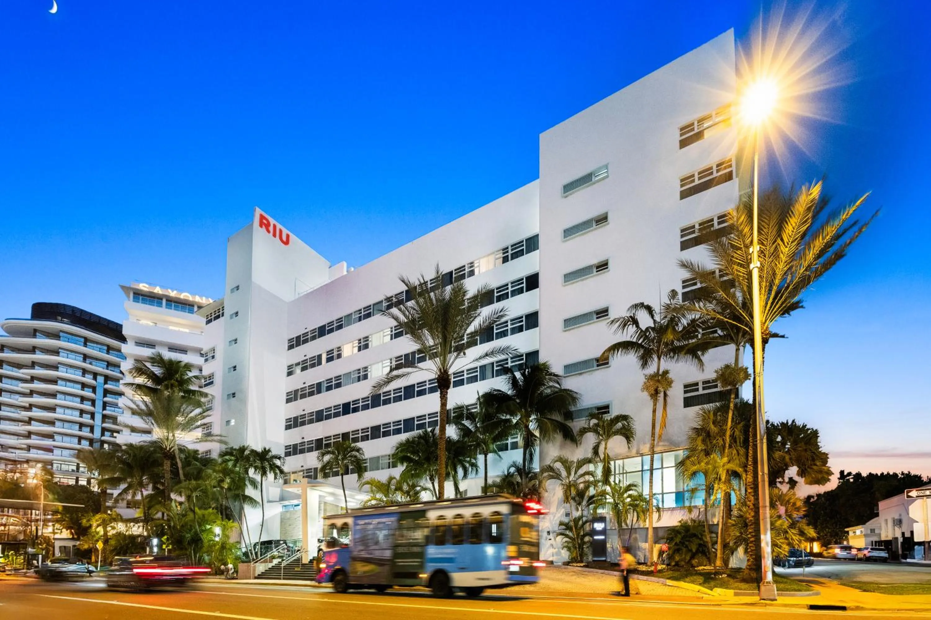 Property building in Riu Plaza Miami Beach