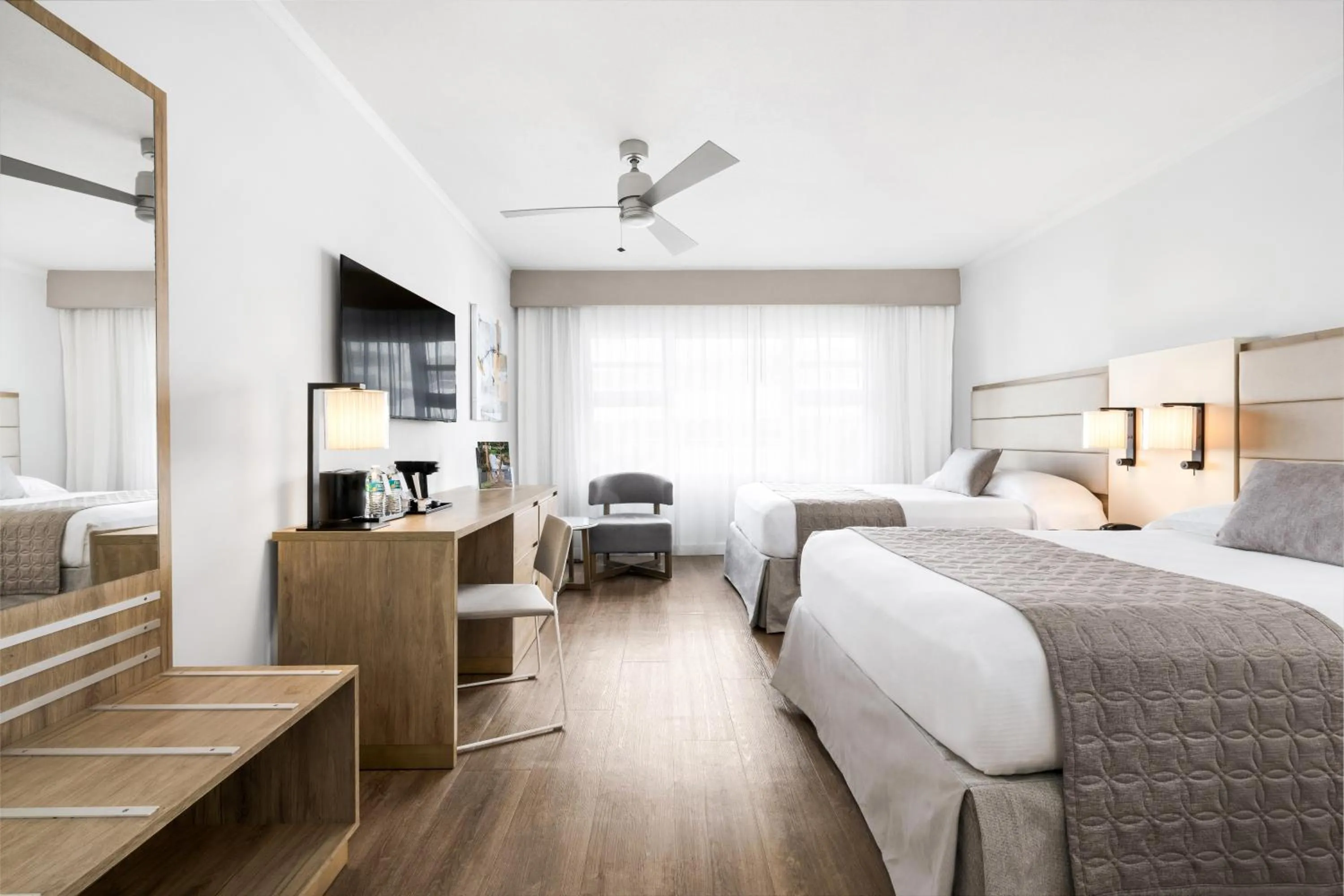 Bed in Riu Plaza Miami Beach