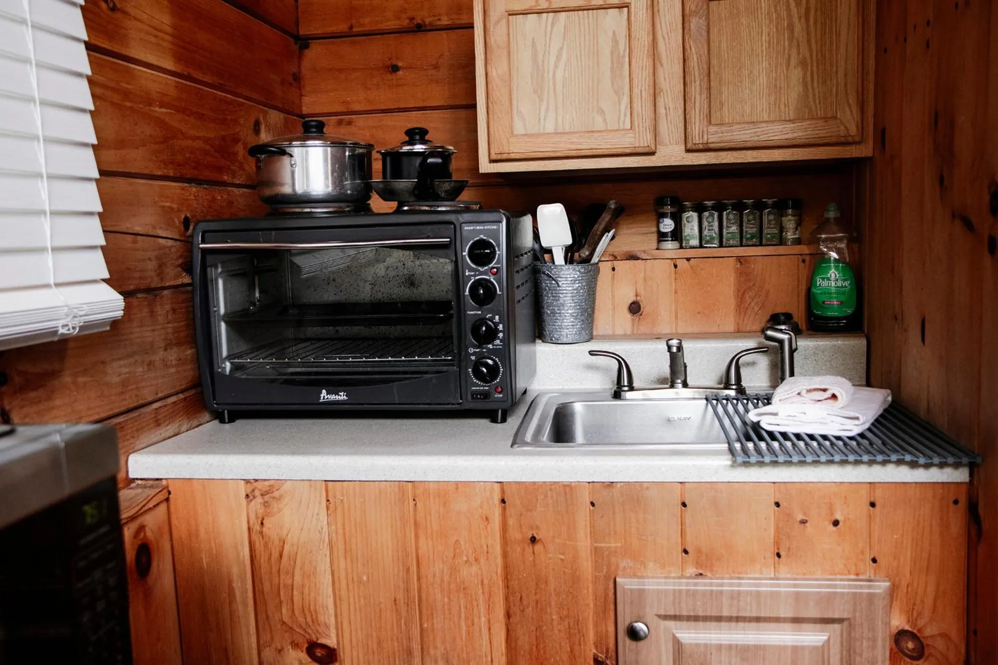 Kitchen or kitchenette in Kozy Haven Log Cabin Rentals