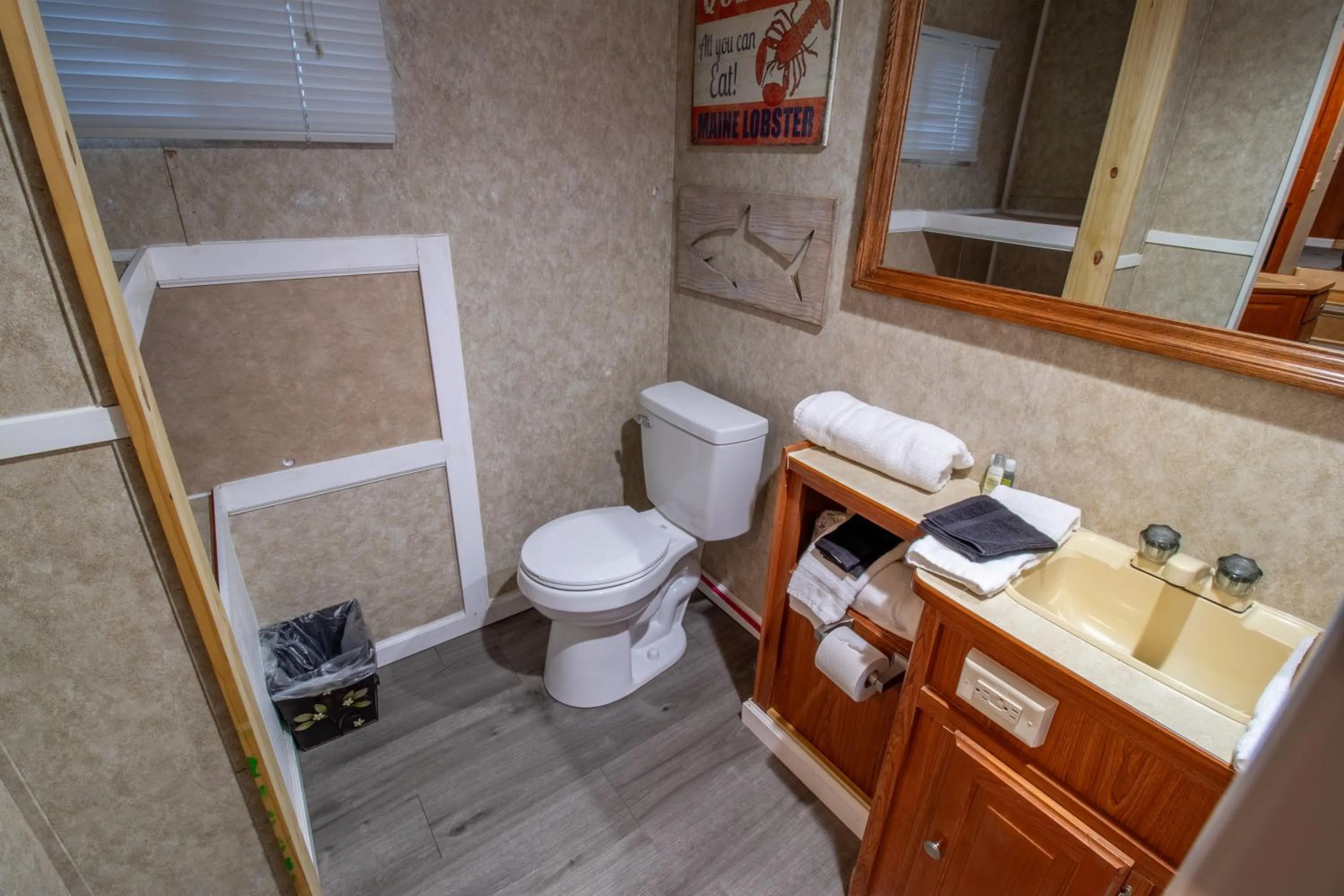 Shower in Kozy Haven Log Cabin Rentals