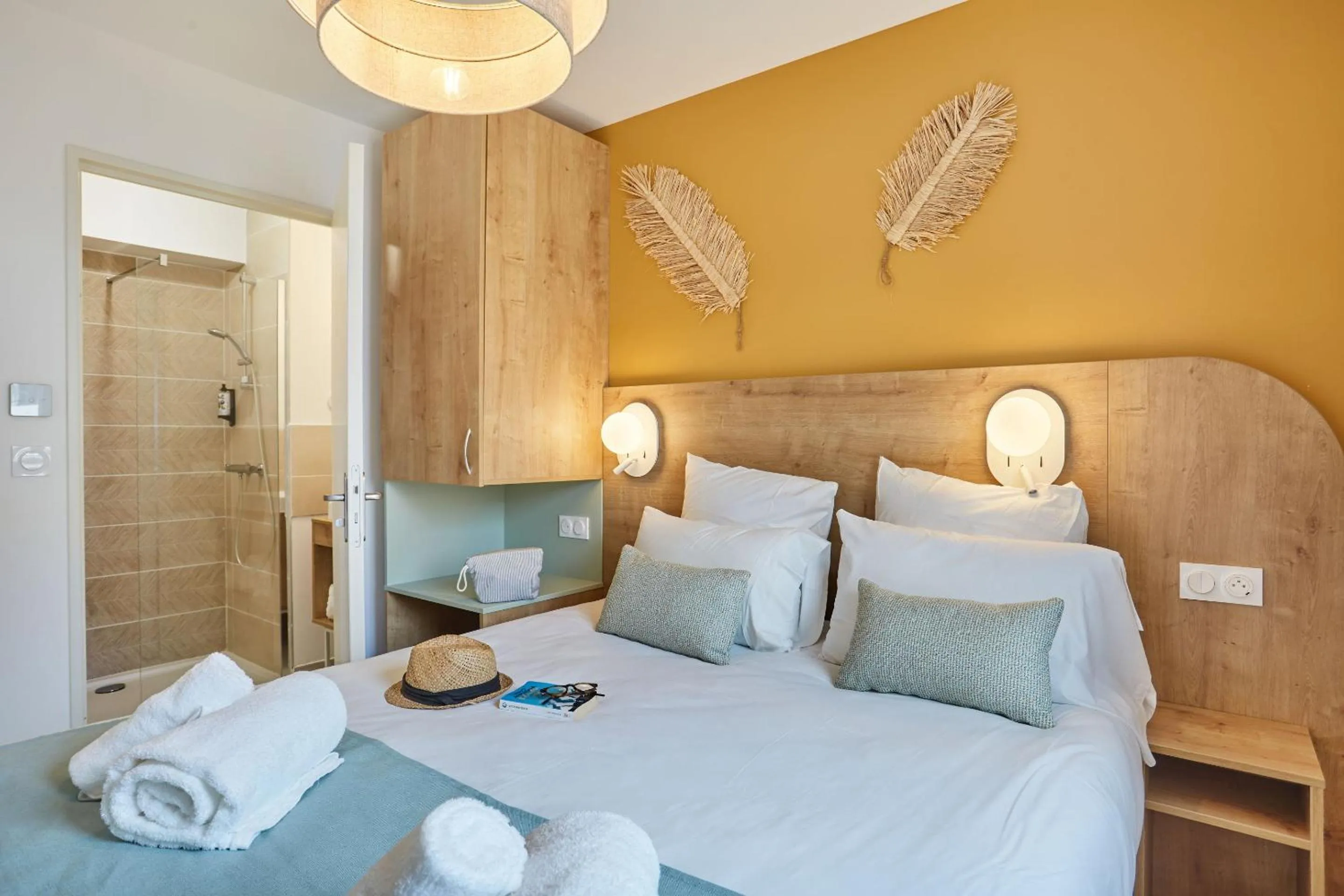 Bedroom, Bed in Résidence Odalys Riviera