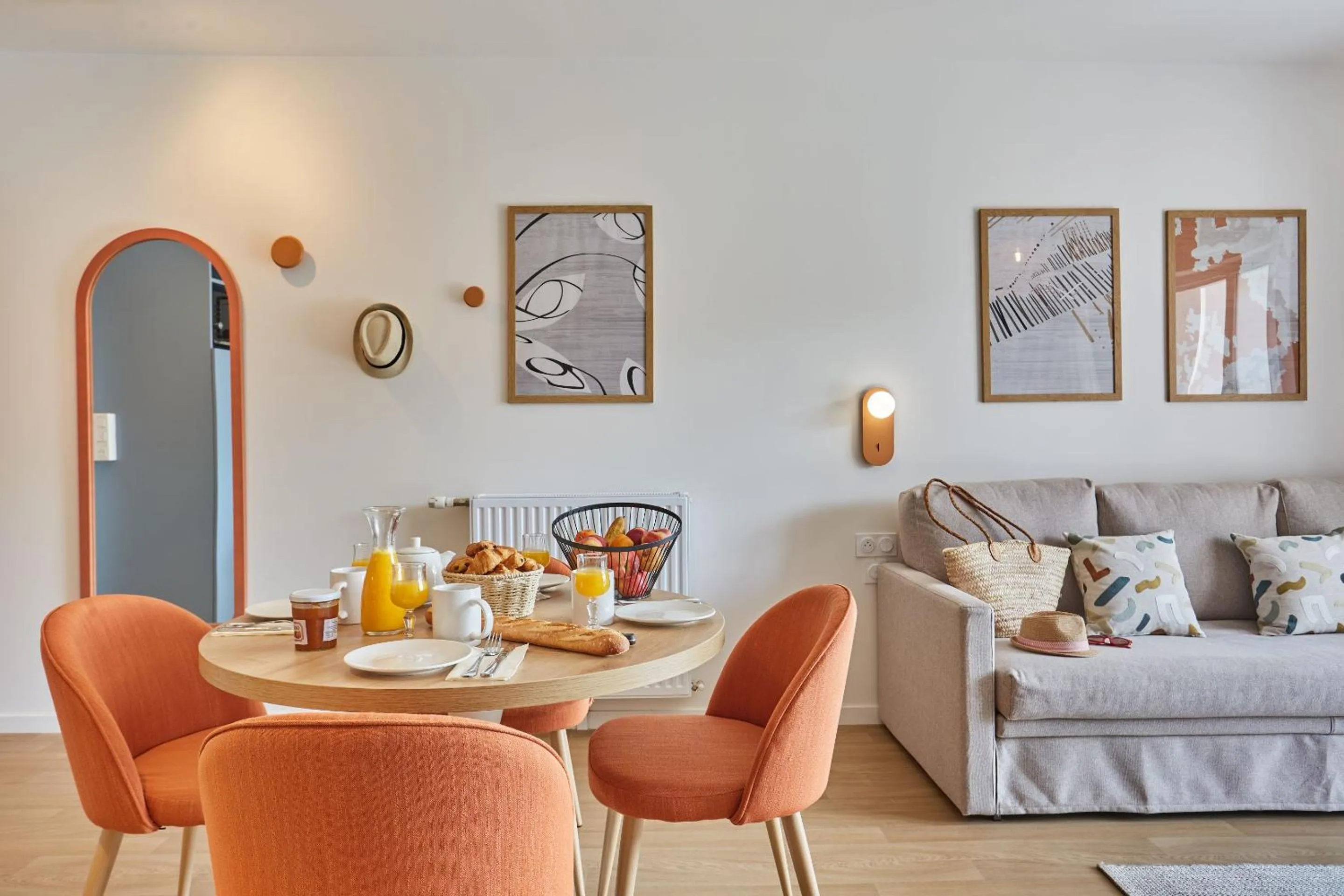 Dining area in Résidence Odalys L'Orée du Parc