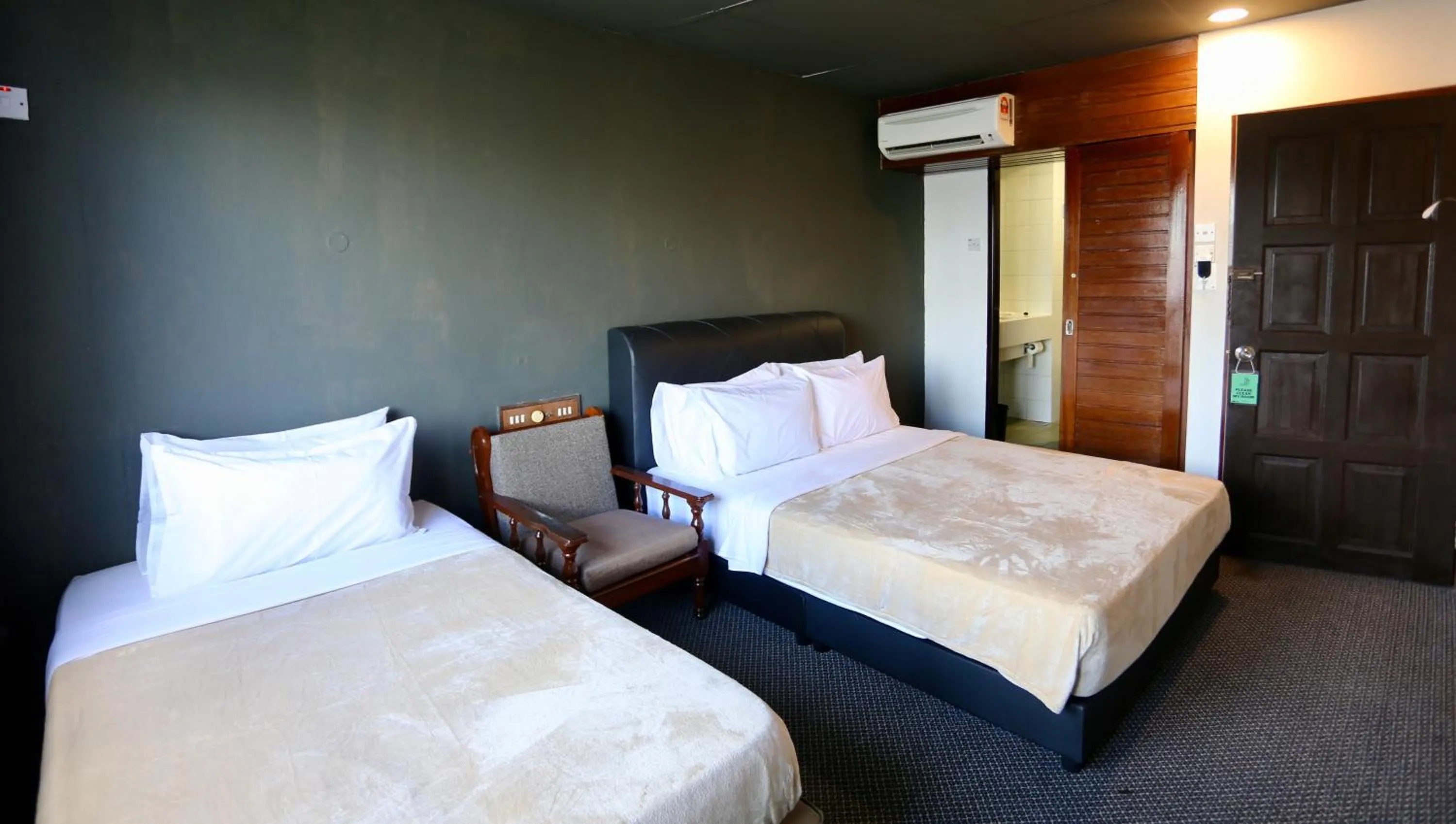 Bed in Fata Hotel by Project Borneo