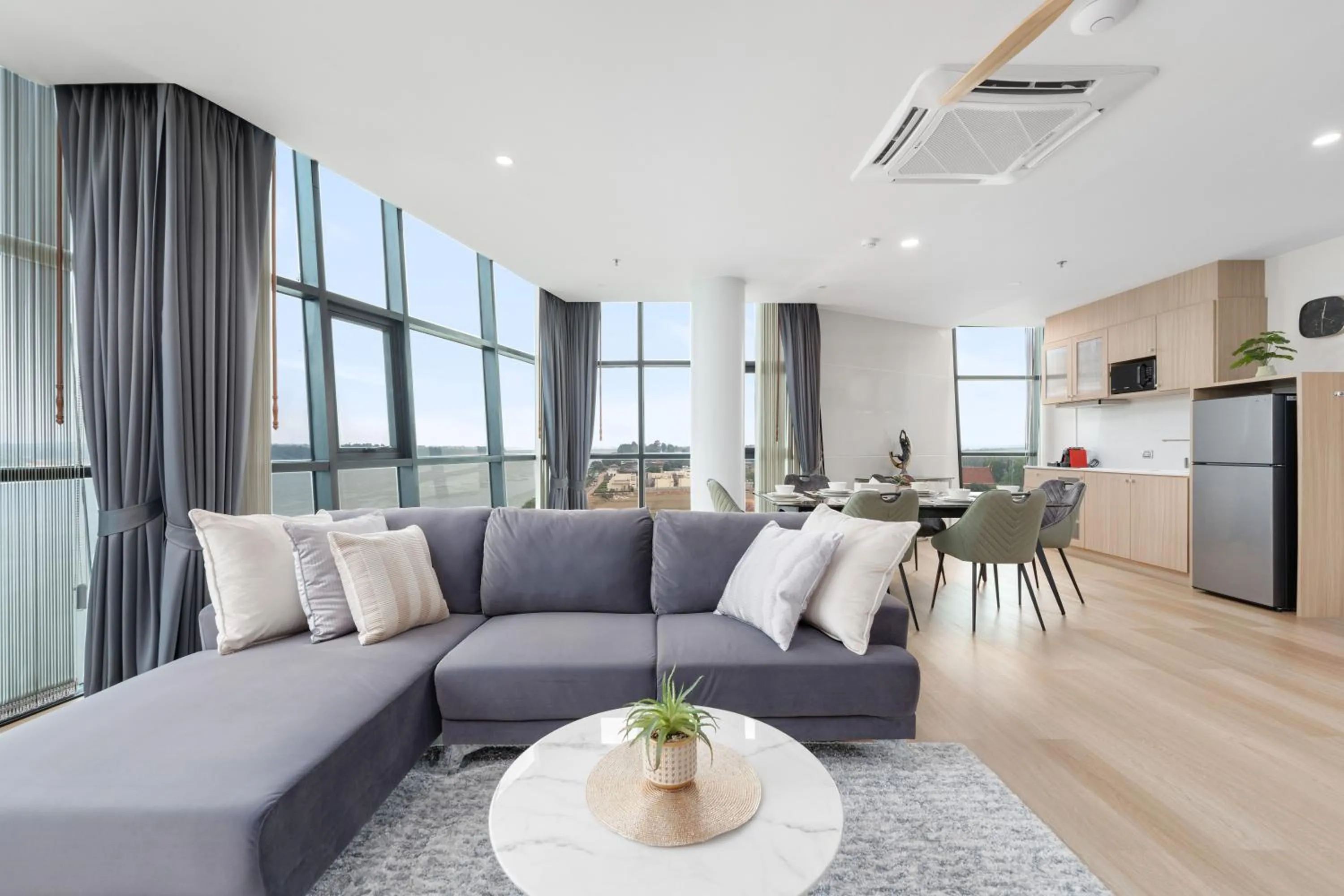 Living room in Naka-Raj Escape Hotel