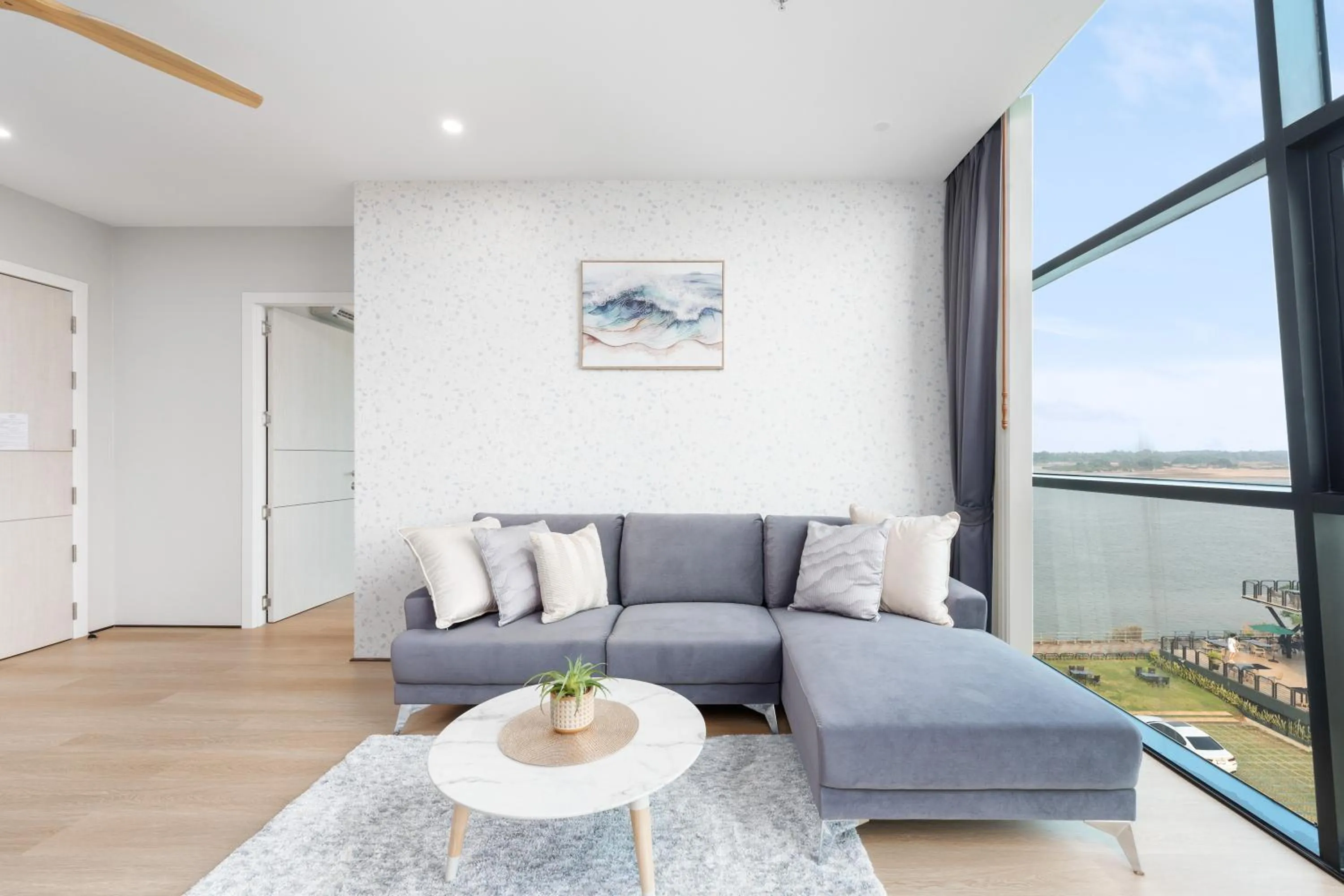 Living room in Naka-Raj Escape Hotel