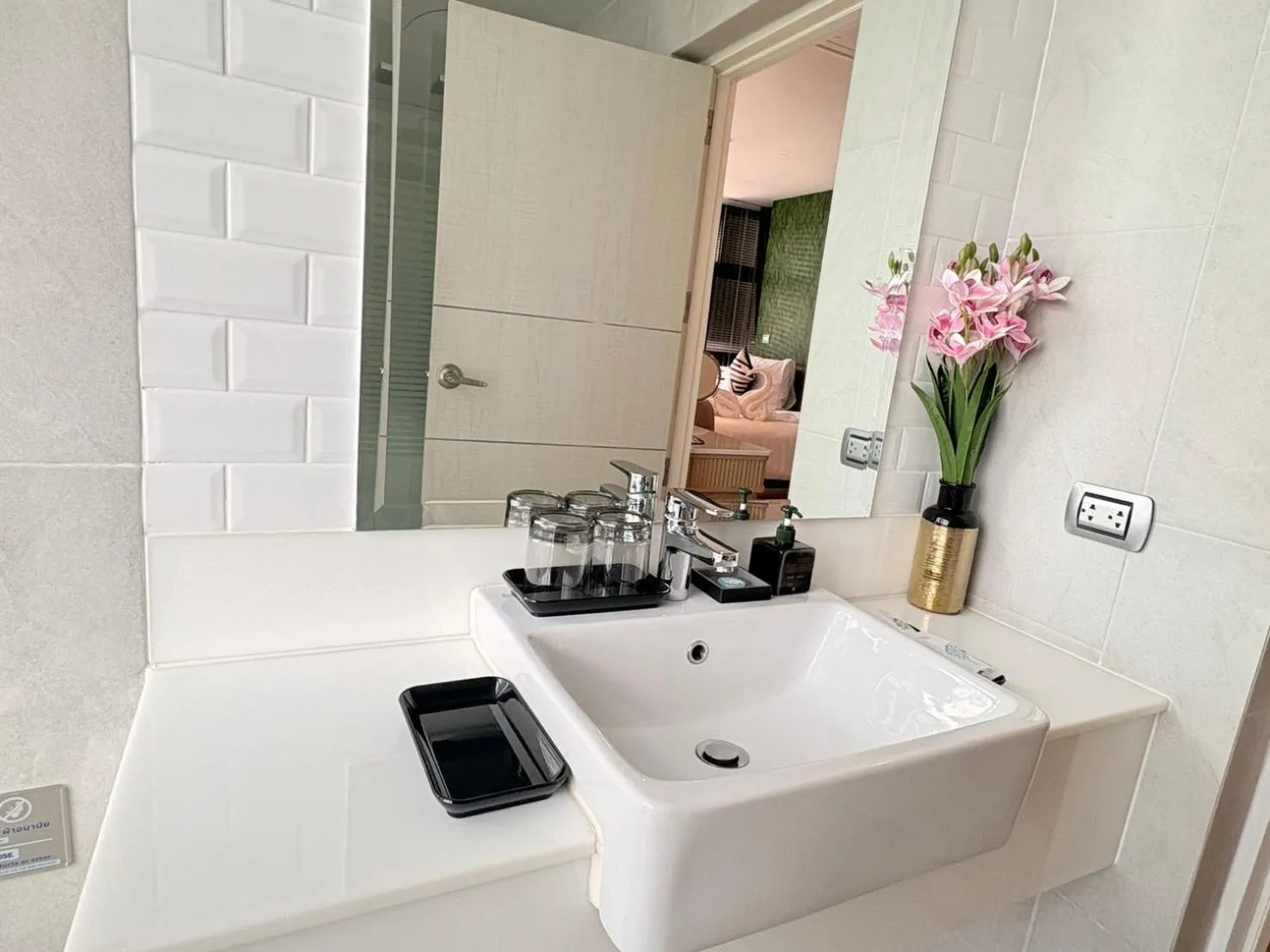 Bathroom in Naka-Raj Escape Hotel