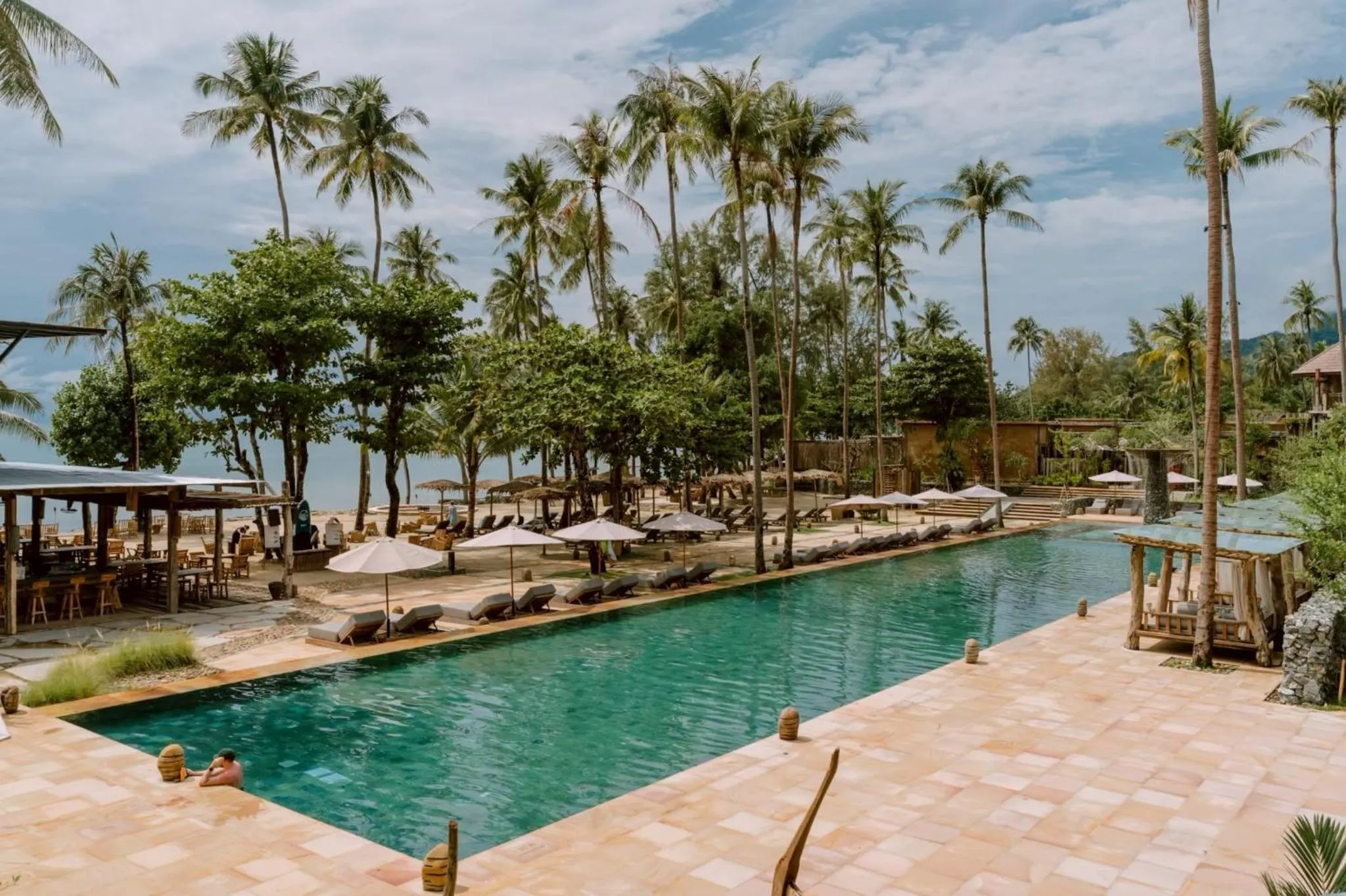 Swimming pool in Vignette Collection Dinso Resort & Villas Ko Chang by IHG