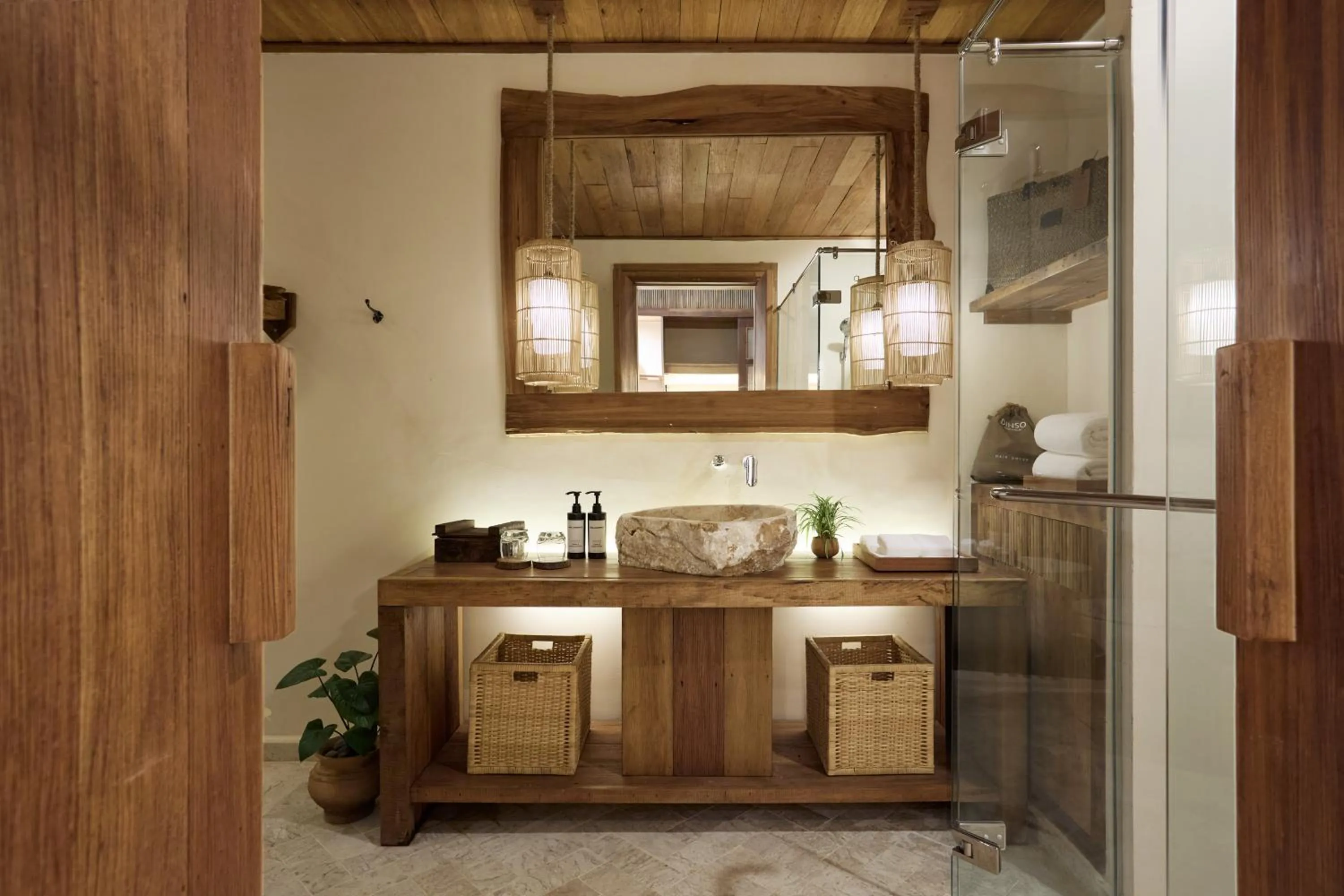 Bathroom in Vignette Collection Dinso Resort & Villas Ko Chang by IHG