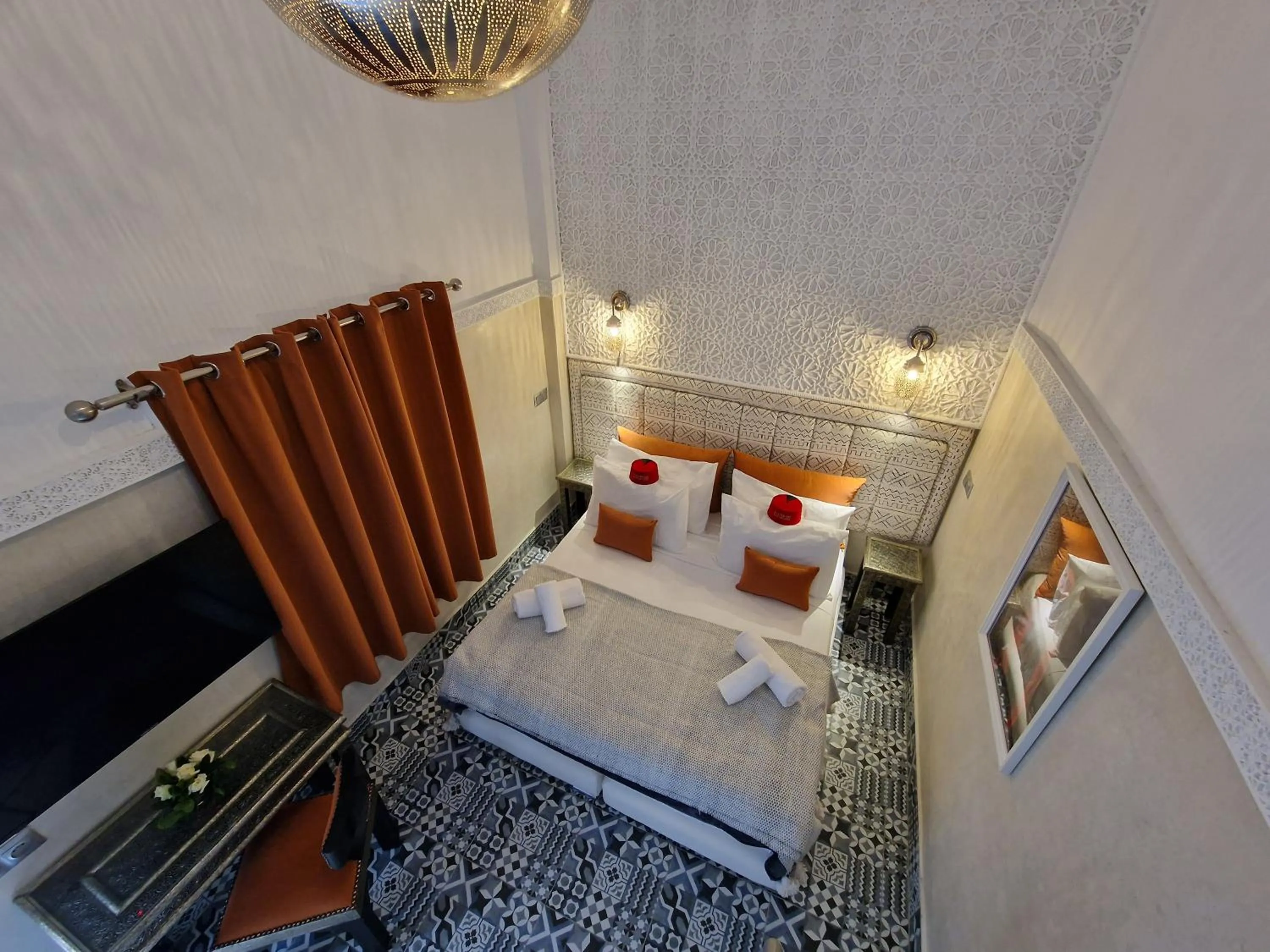 Bed in Riad Explore - Marrakech Medina Boutique Guest House