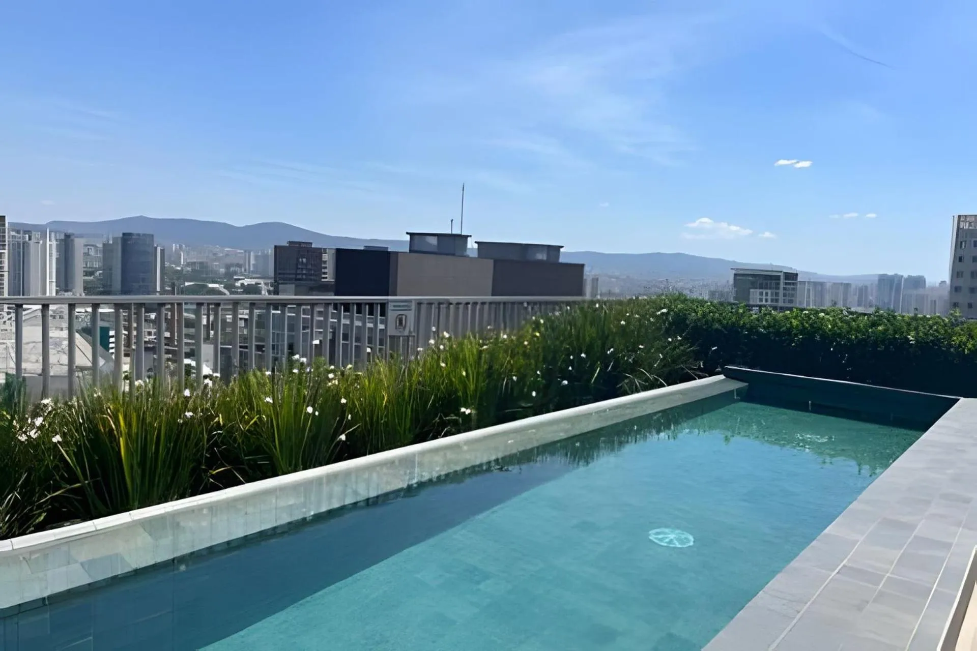 Swimming pool in Apartamentos em frente ao Allianz Parque