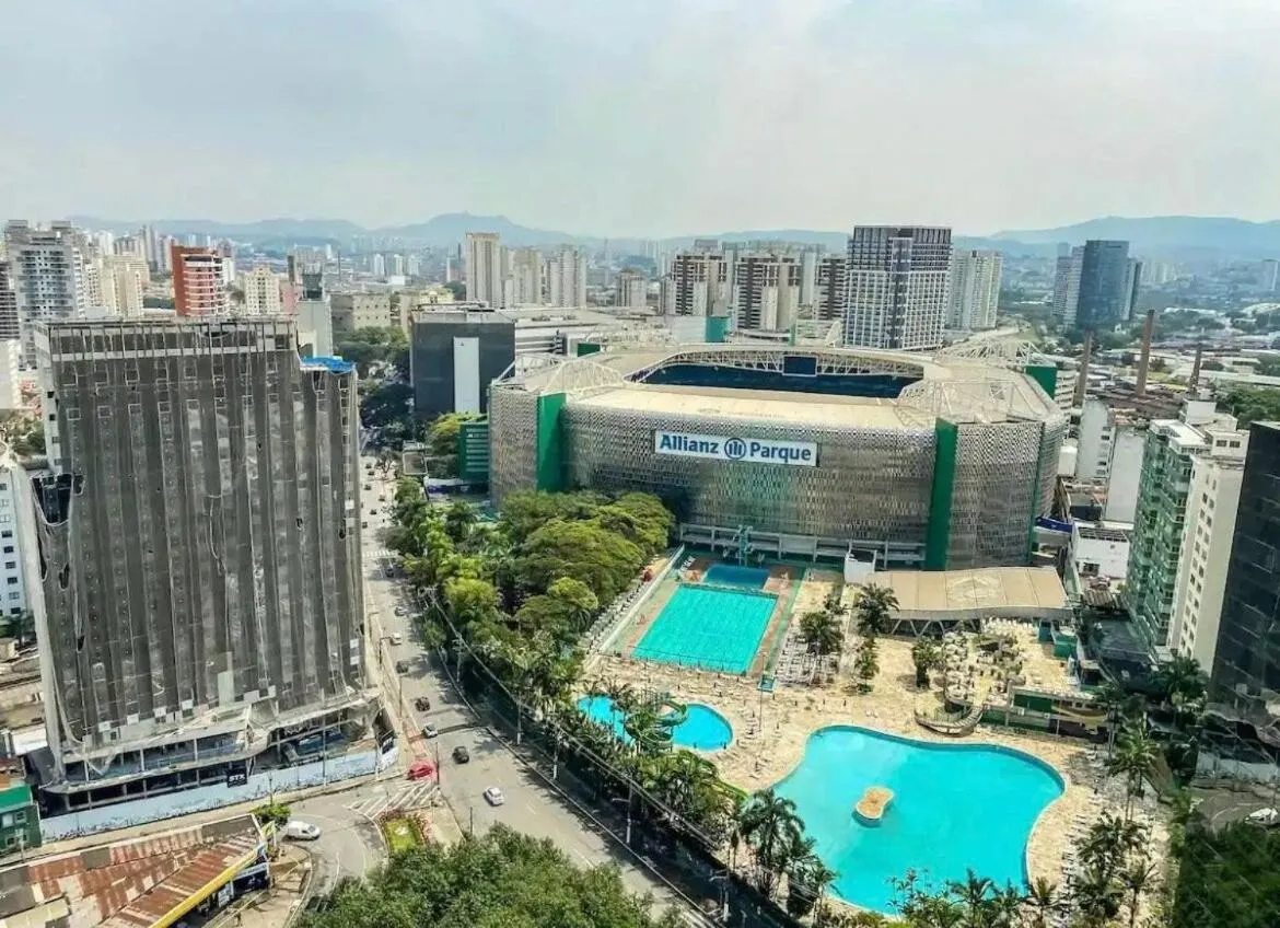 Apartamentos em frente ao Allianz Parque