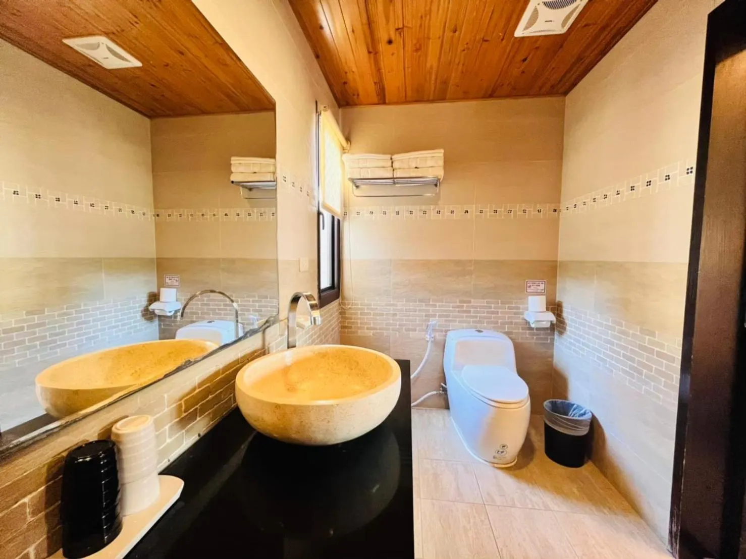 Shower in Kenting Summerland Garden Resort