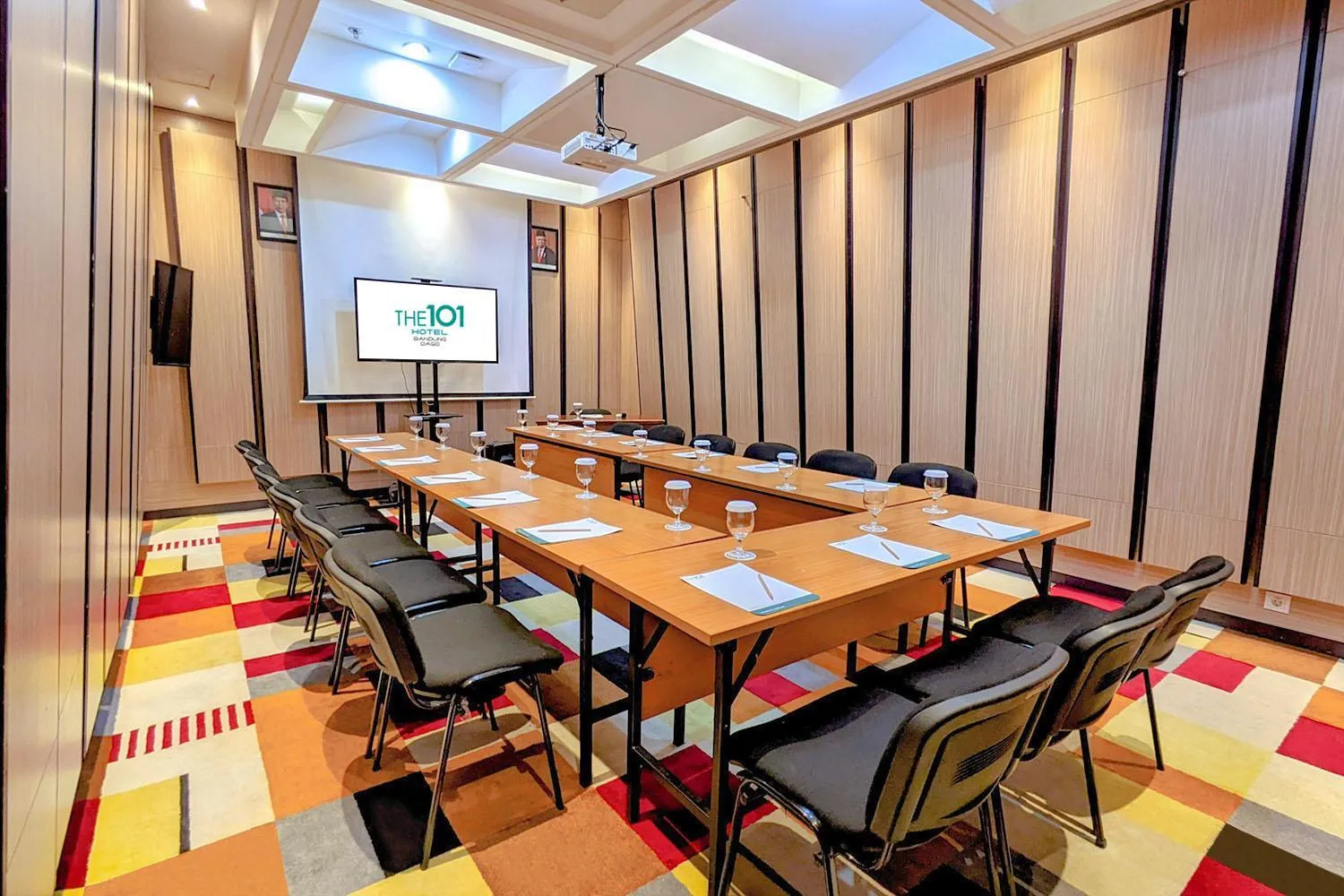Meeting/conference room in THE 1O1 Bandung Dago