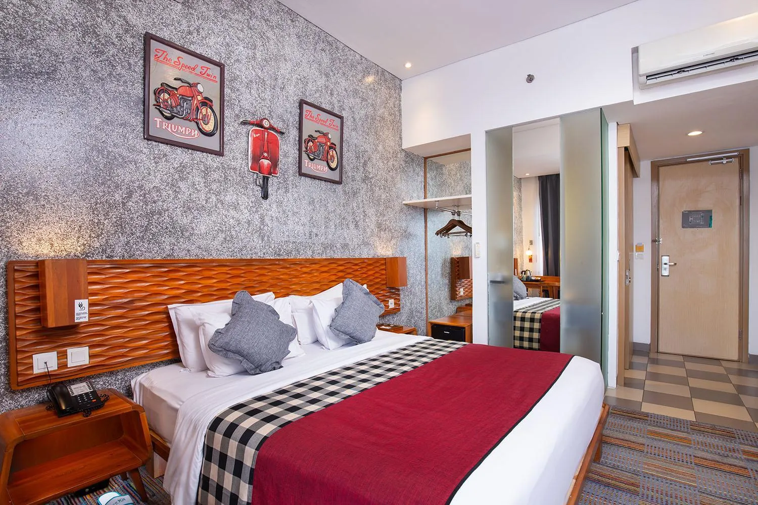 Bed in THE 1O1 Bandung Dago