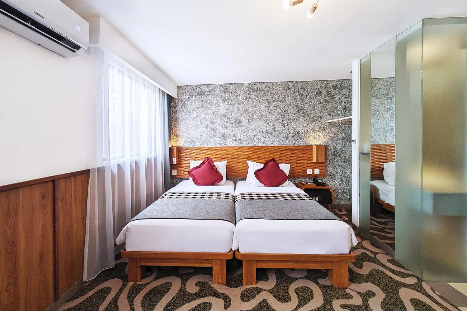 Bed in THE 1O1 Bandung Dago