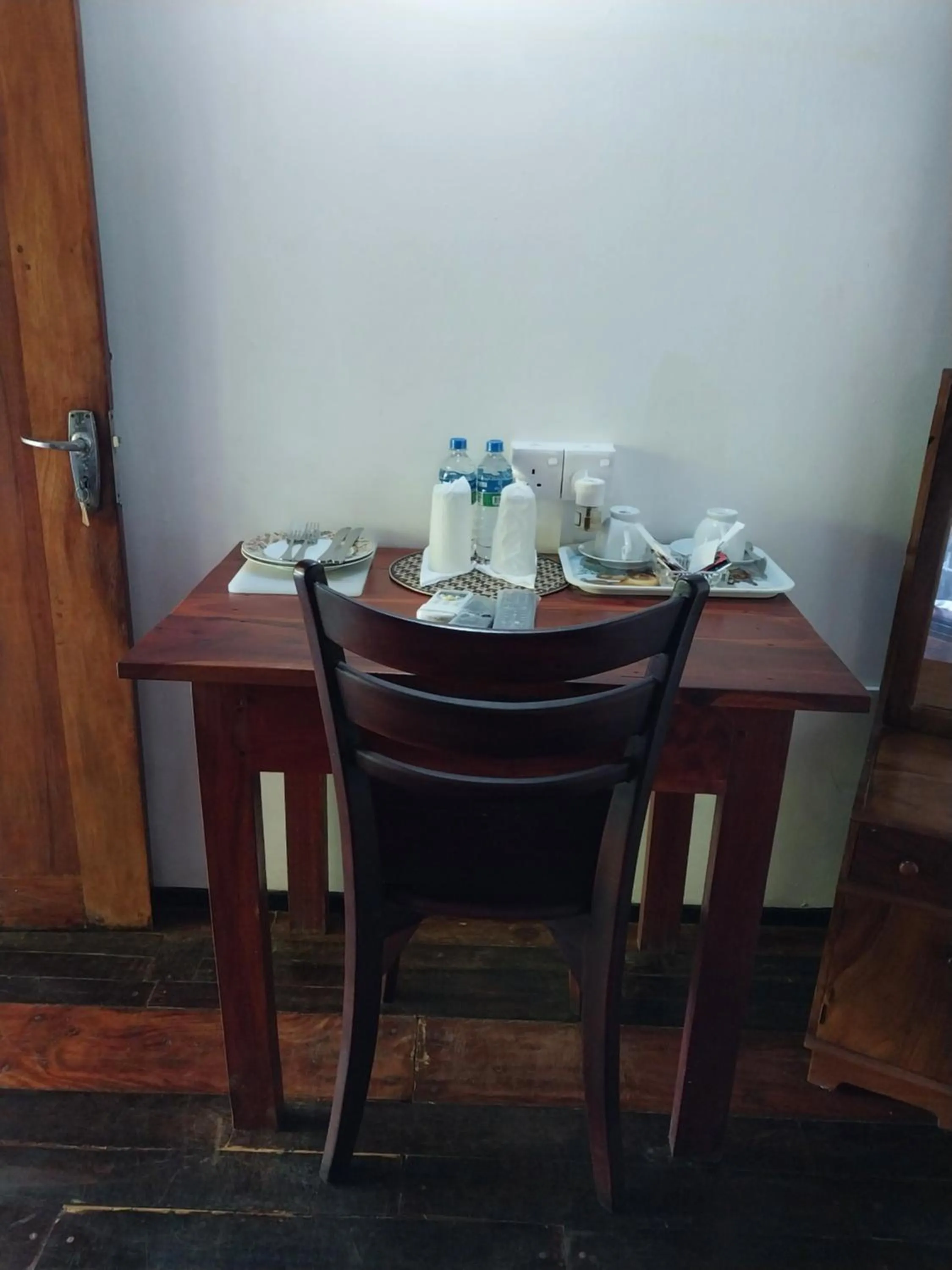 Happy Night Holiday Inn