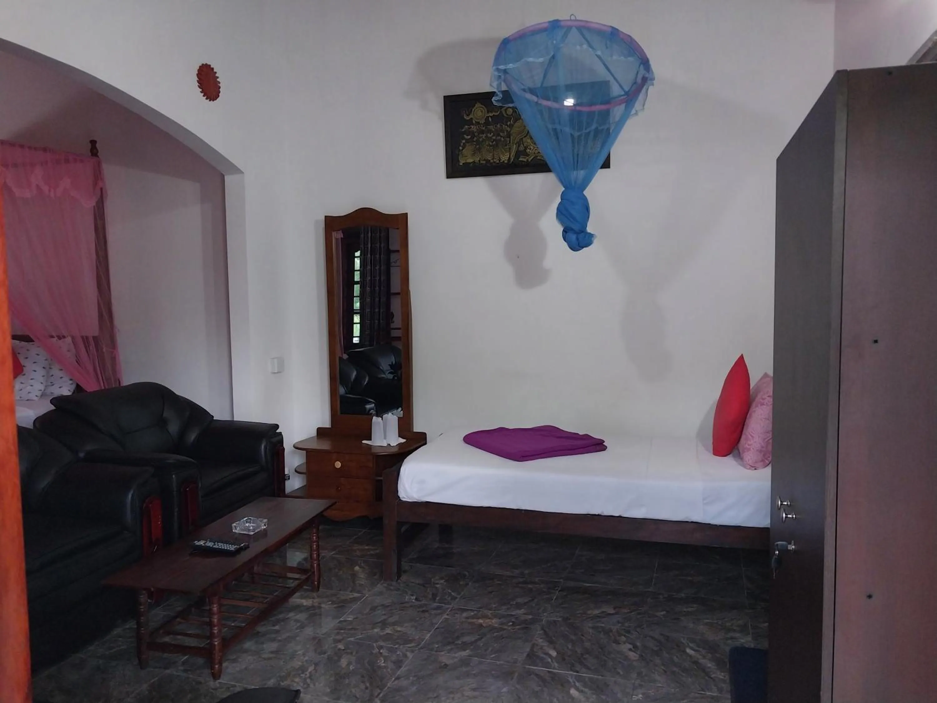 Bed in Happy Night Holiday Inn