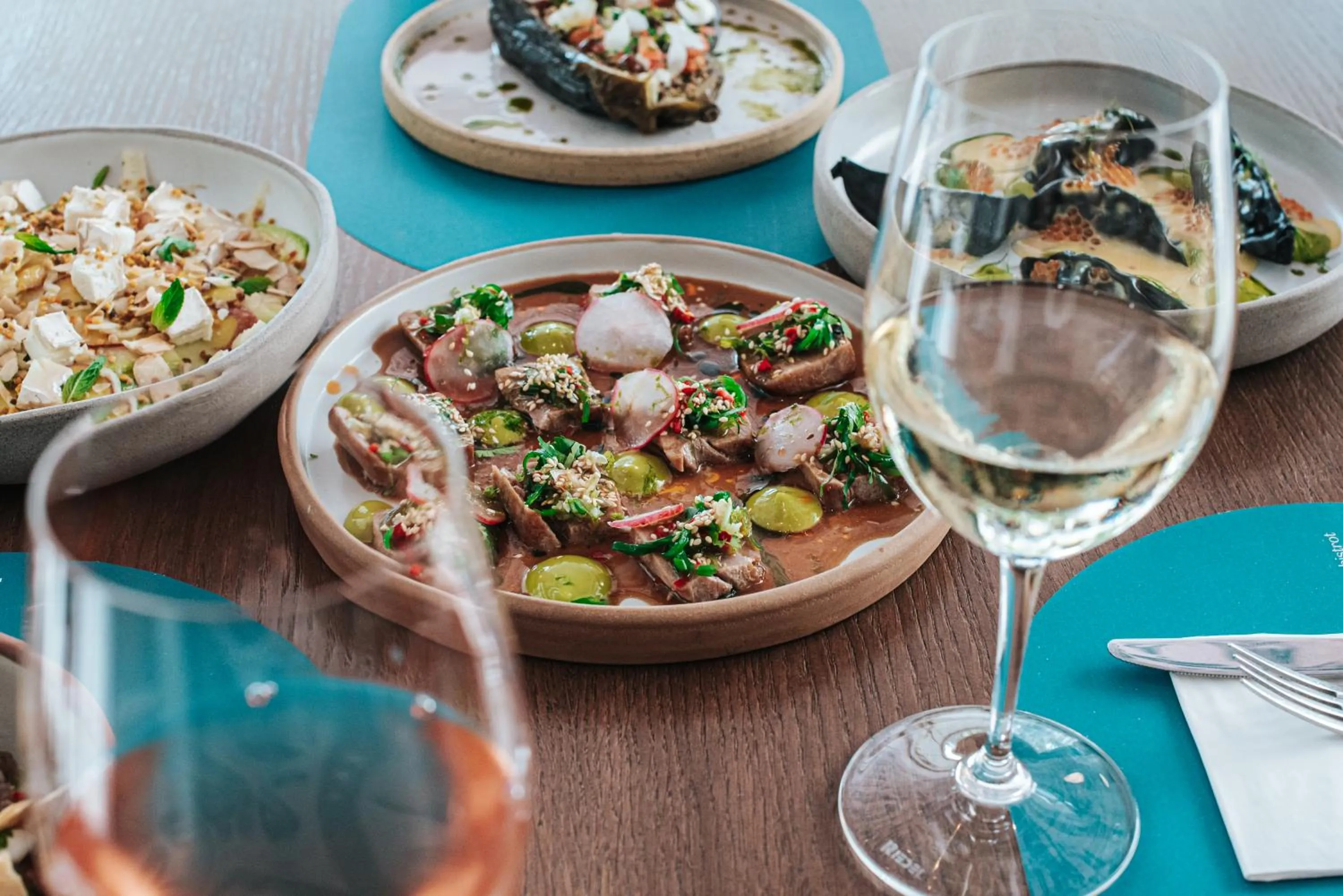 Food and drinks in Athenarum Portus Life & Style Hotel