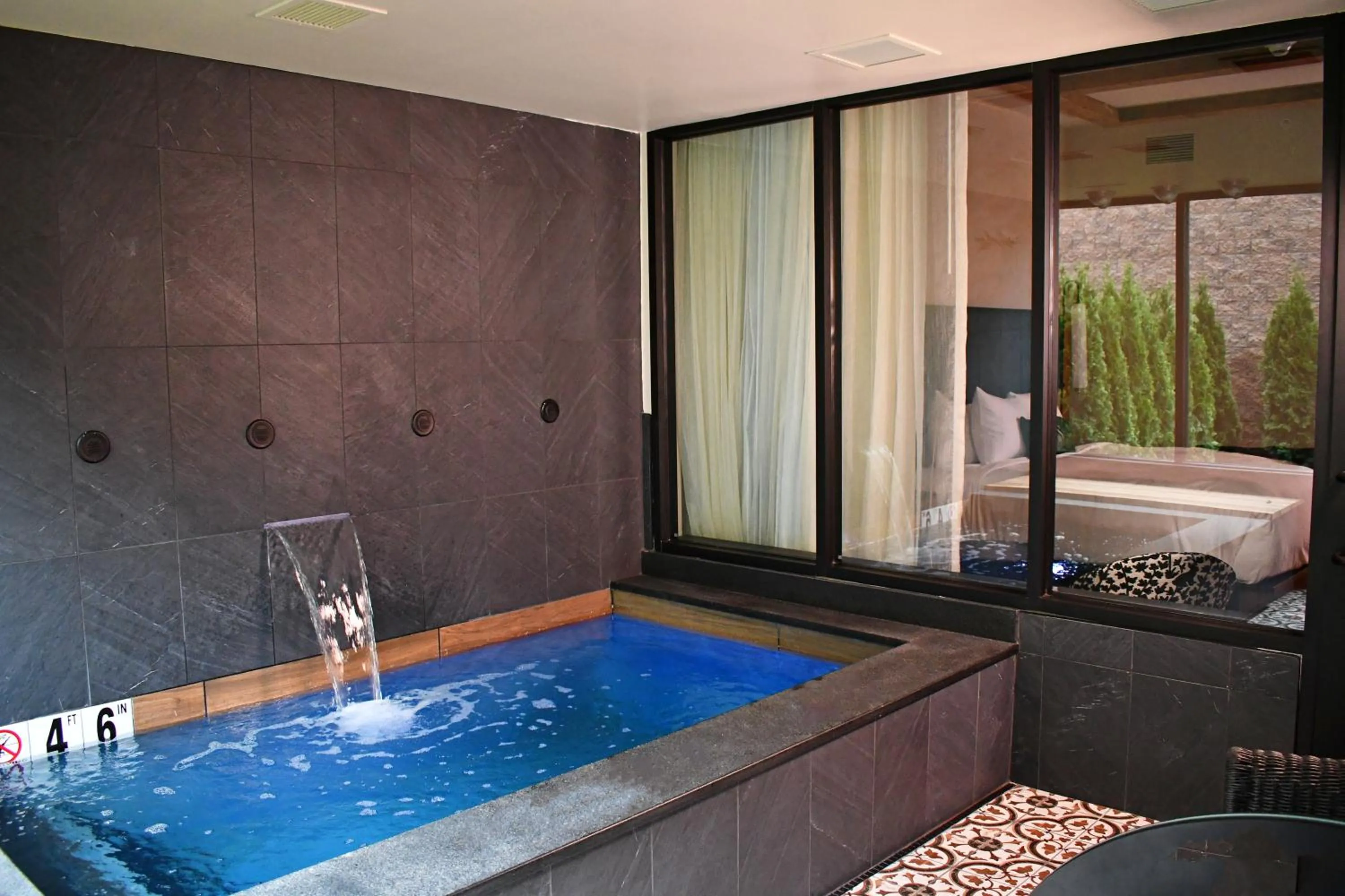 Swimming pool in The Swiftwater