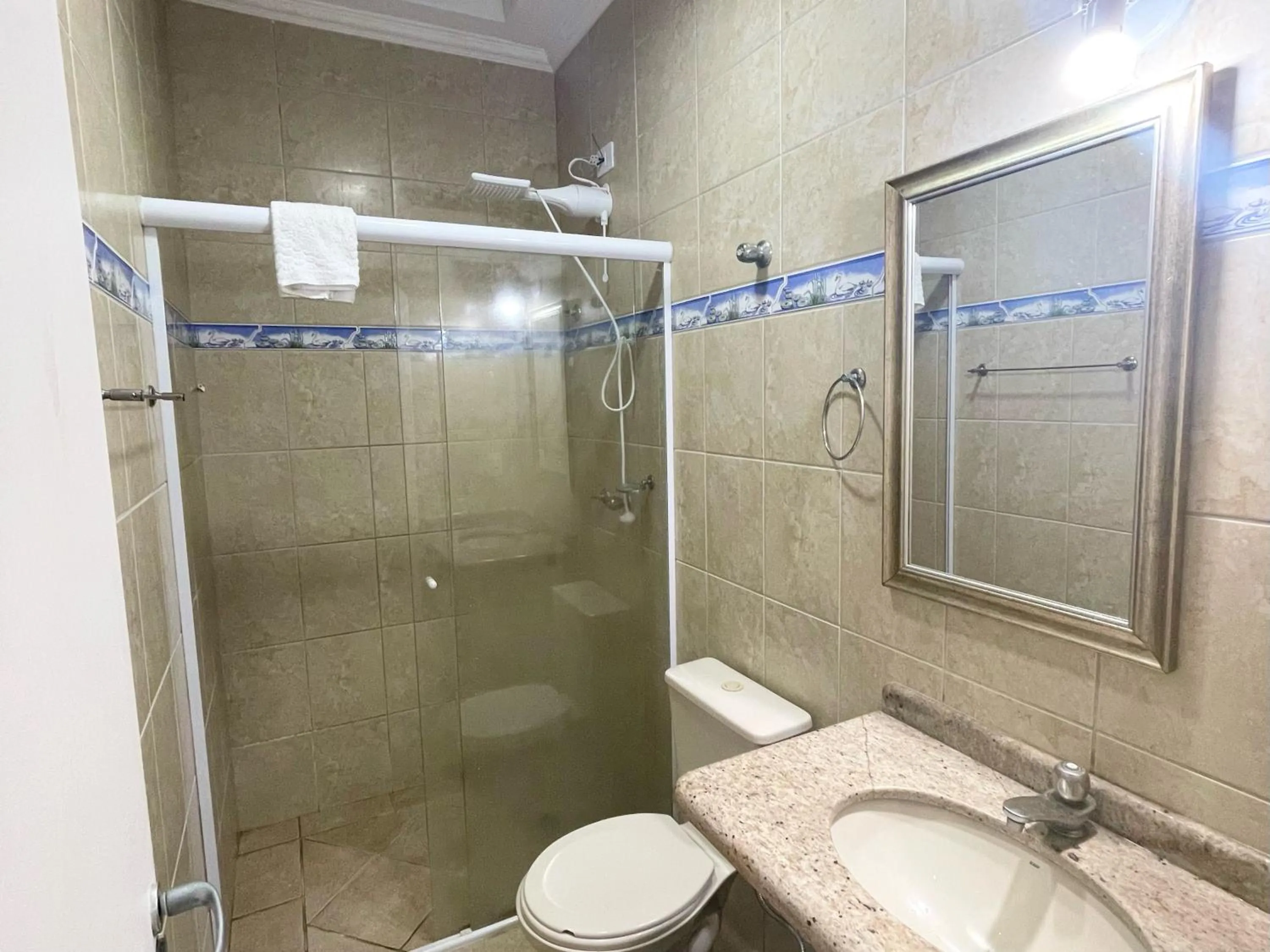 Shower in Surfside Suites
