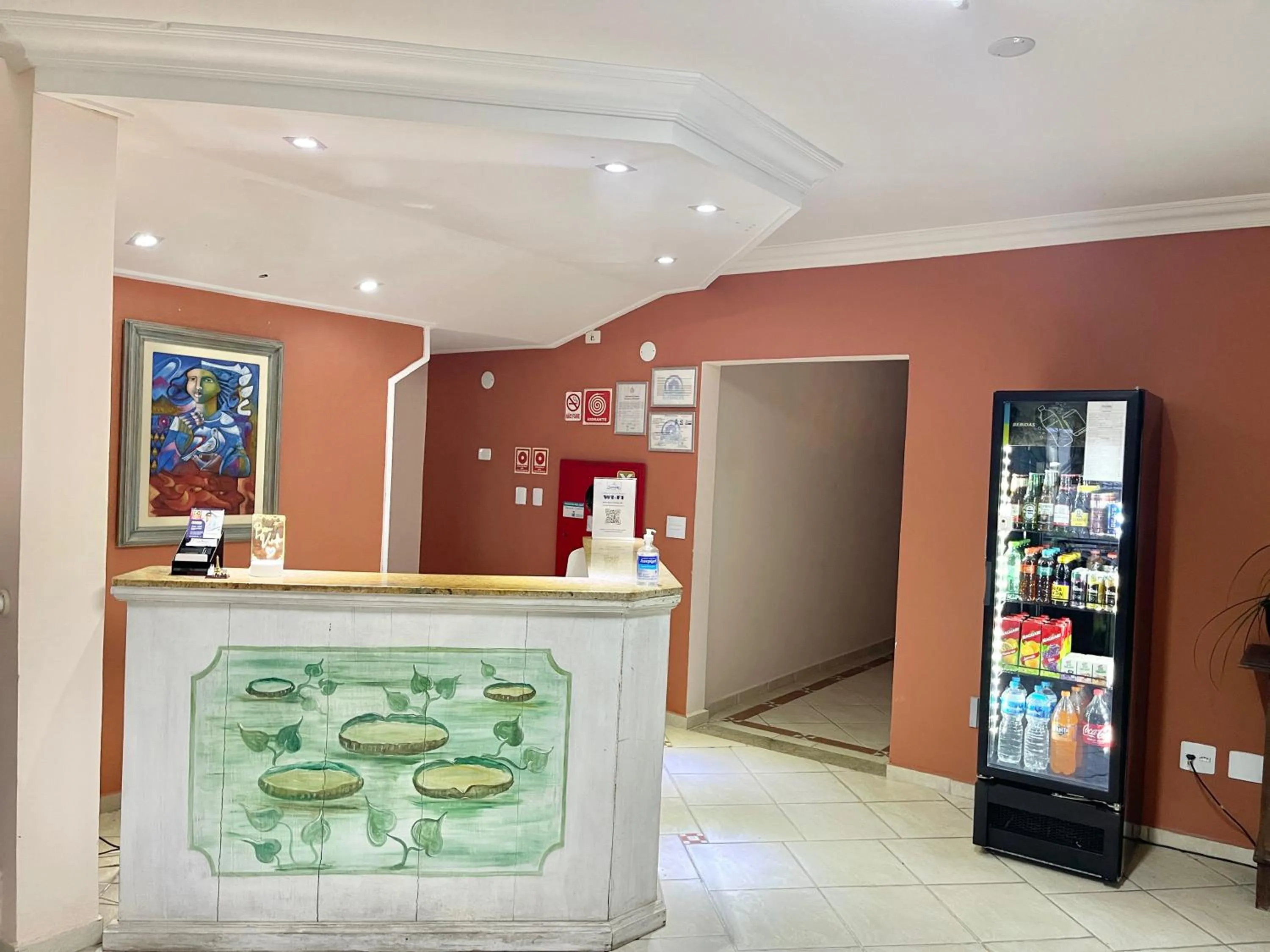 Lobby or reception in Surfside Suites