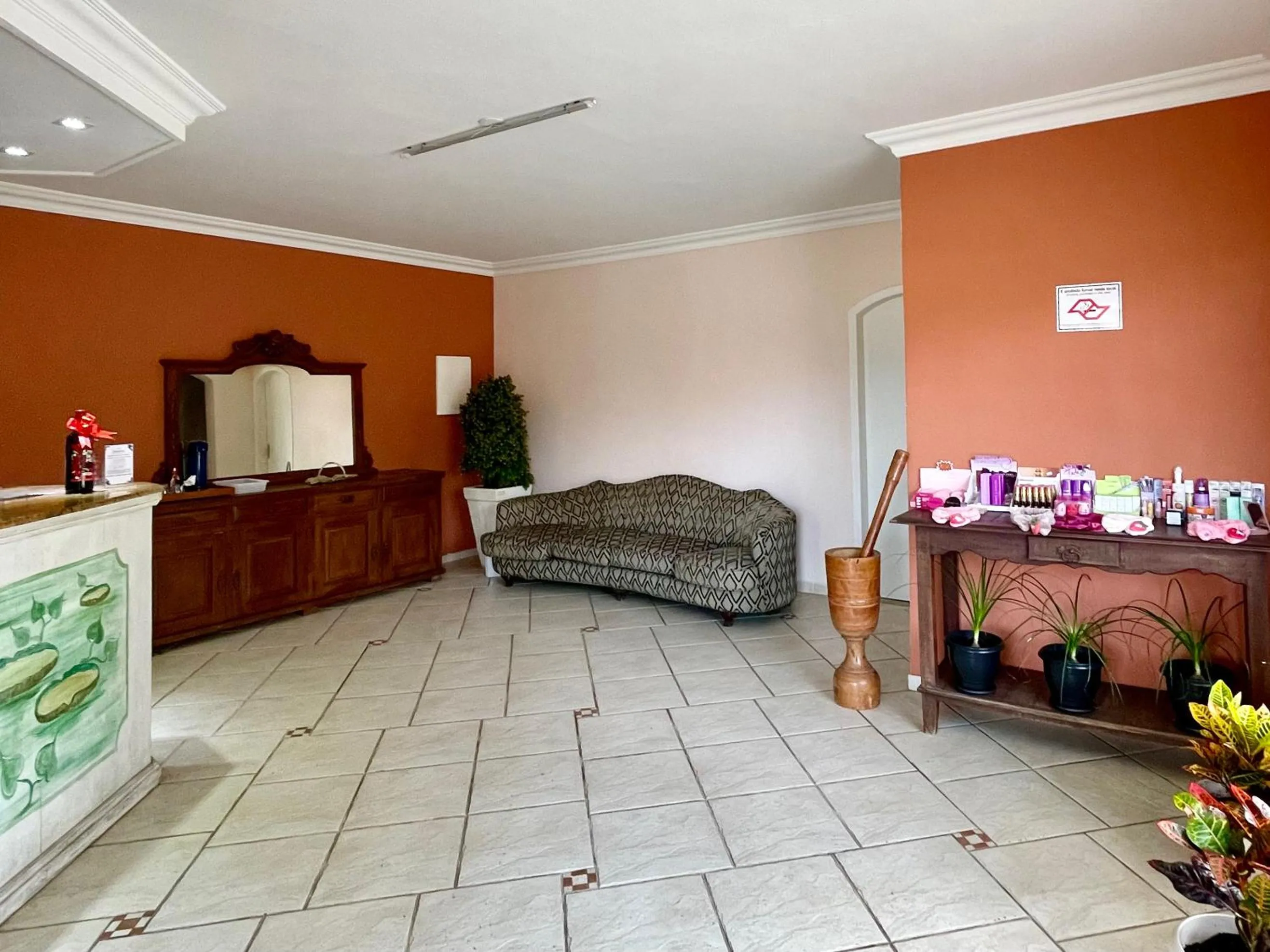 Lobby or reception in Surfside Suites