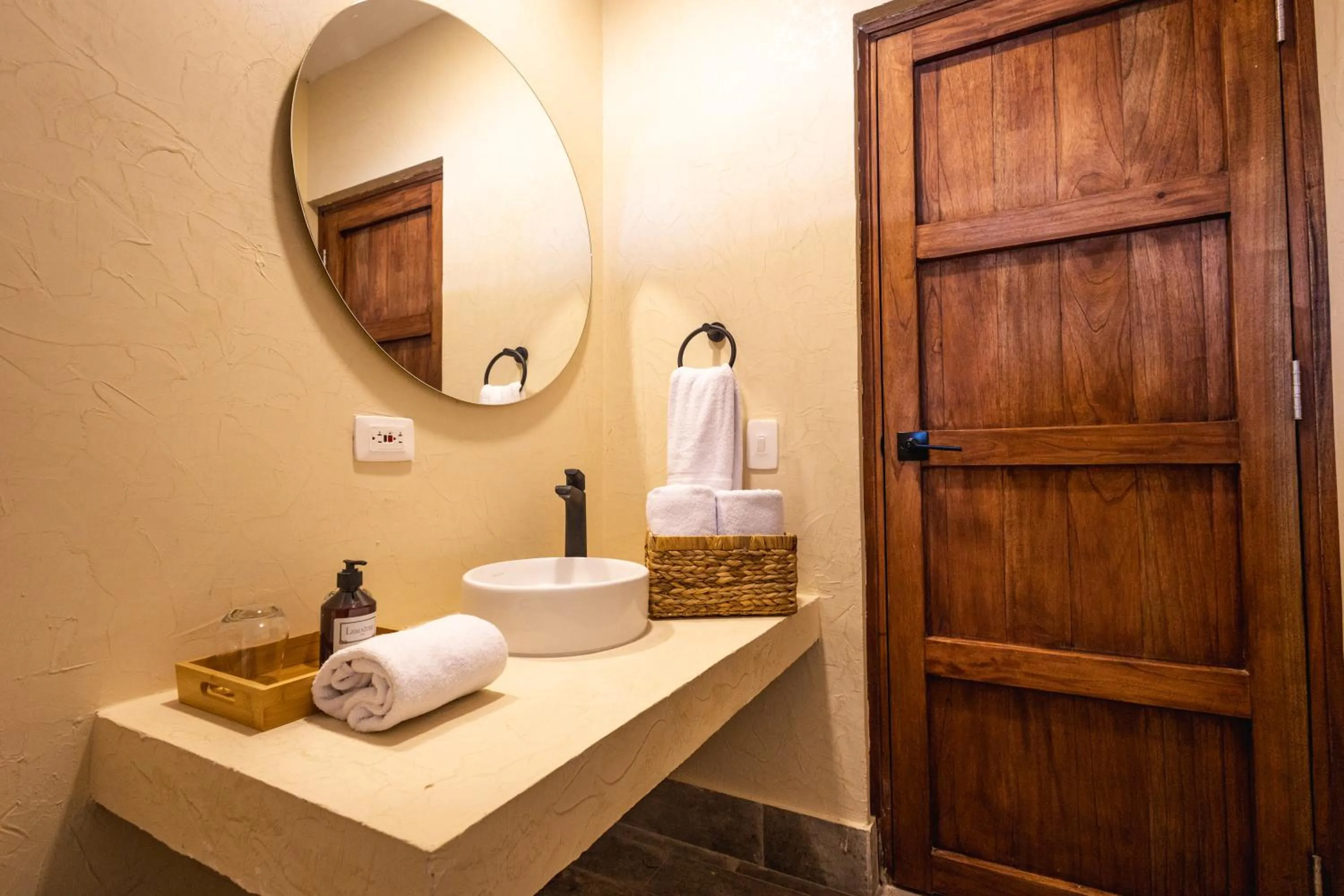 Bathroom in Casa Noa Colonial Rooms