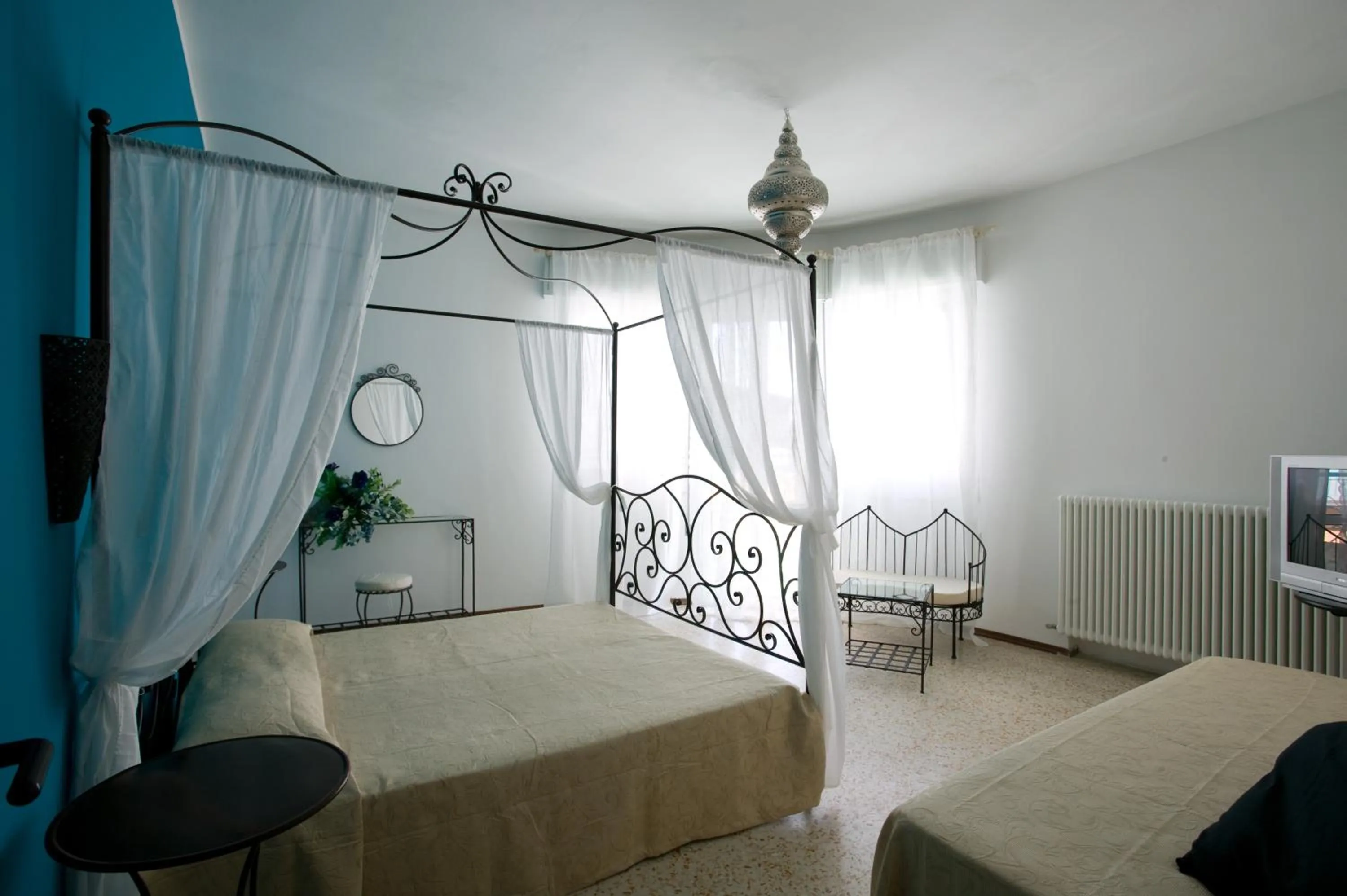 Day, Bed in Hotel Holiday Park